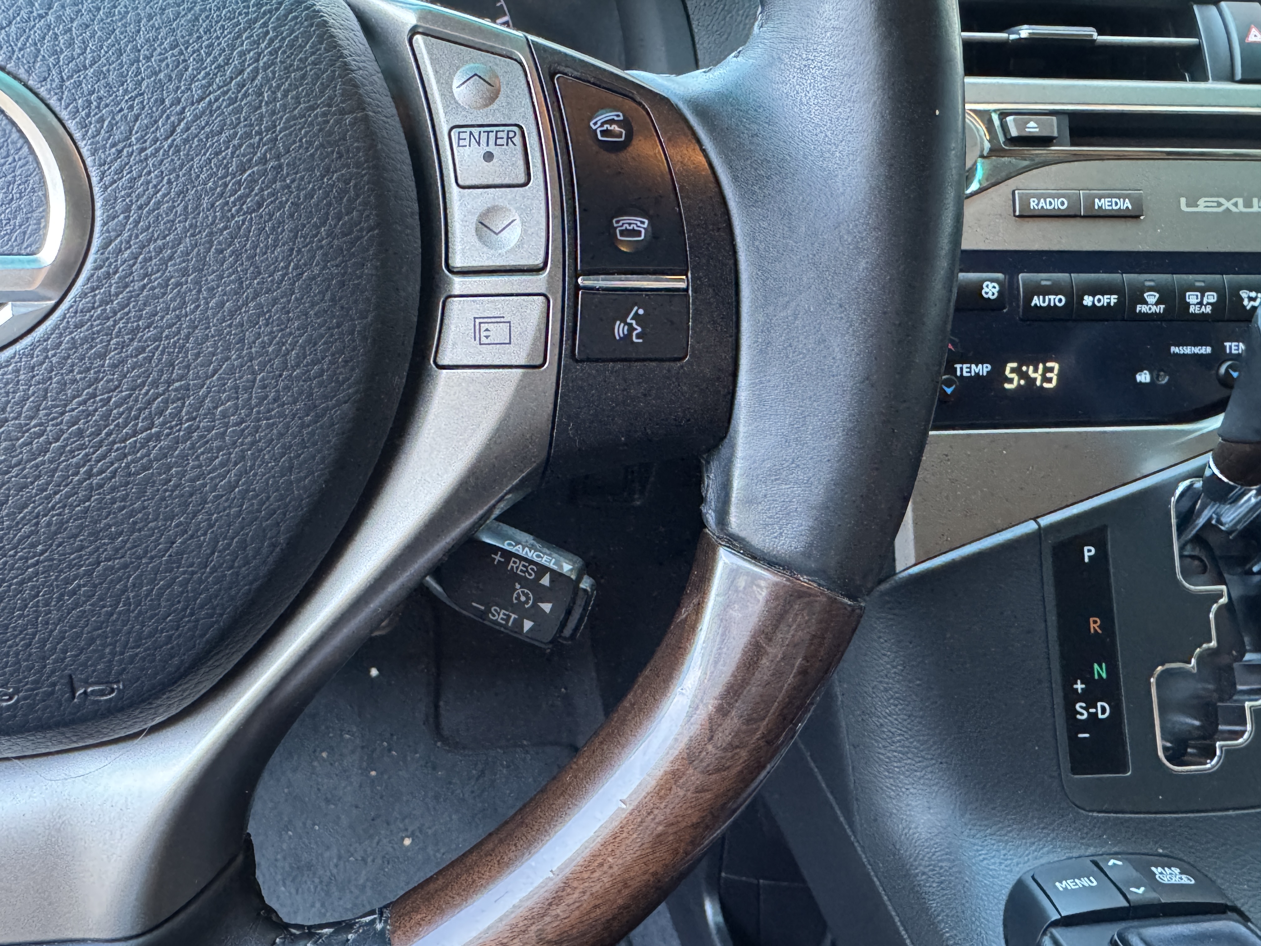 2015 Lexus RX 450h - Photo 20