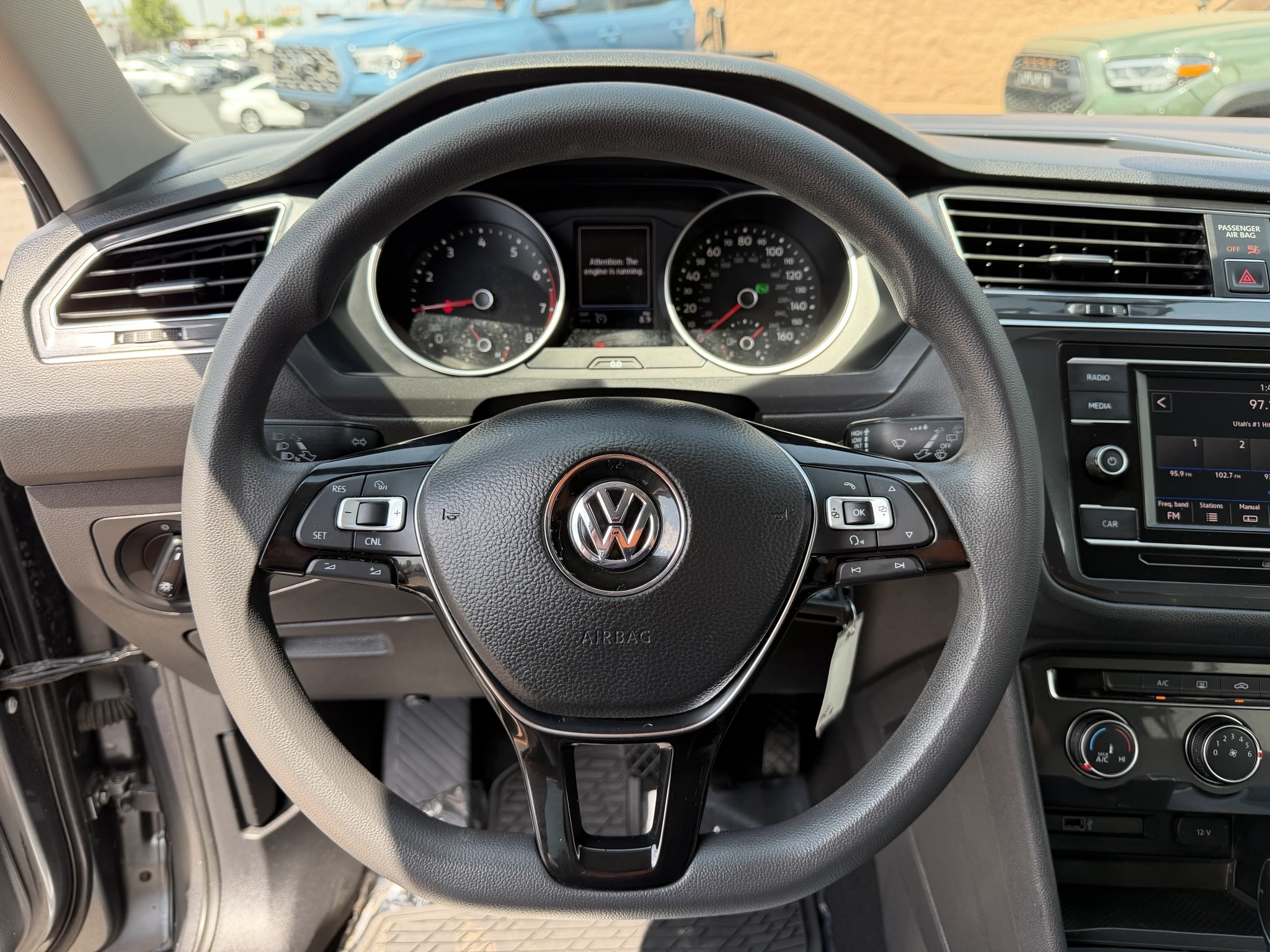 2018 Volkswagen Tiguan S - Photo 11