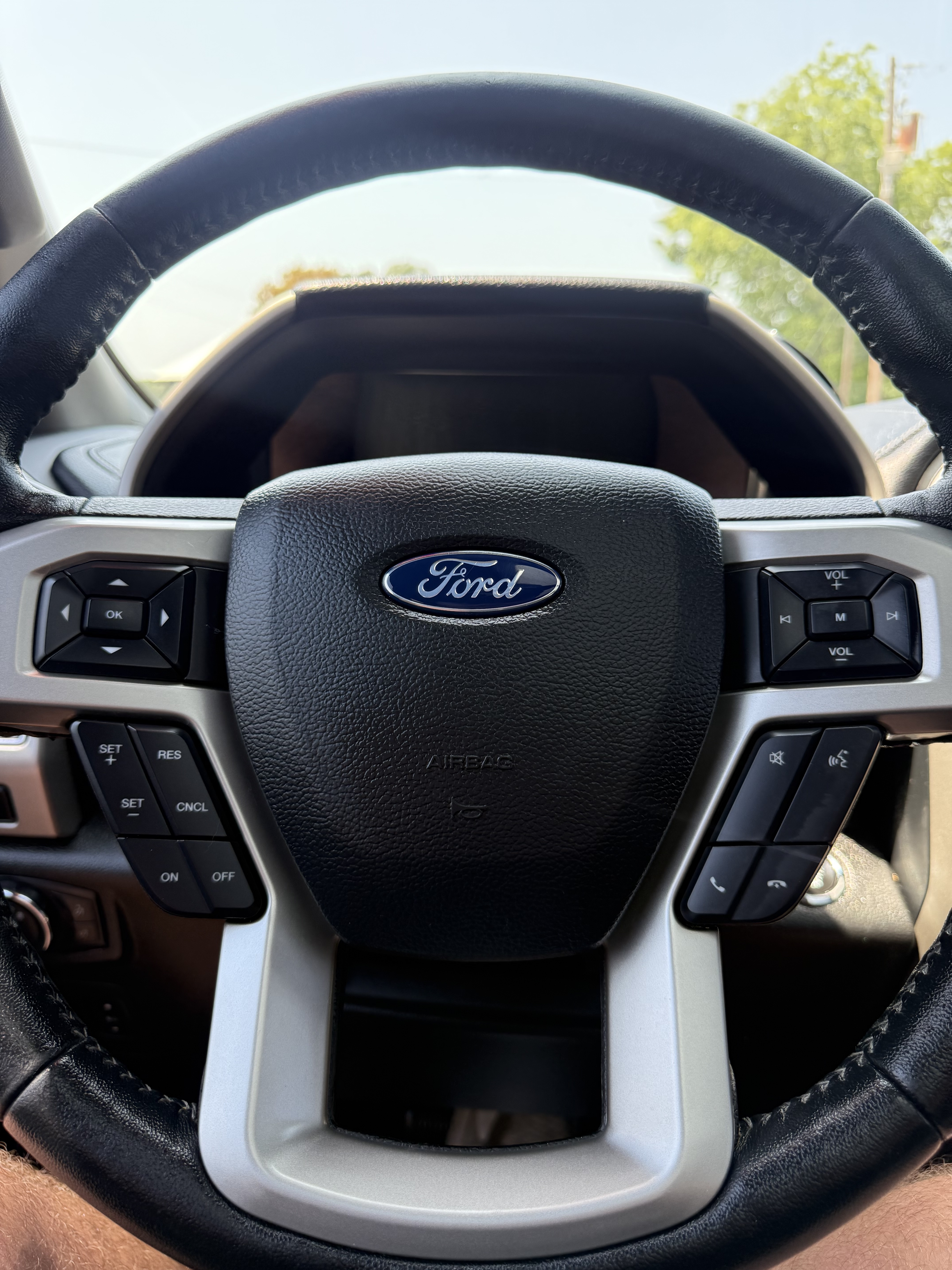 2020 Ford F-150 Lariat - Photo 14