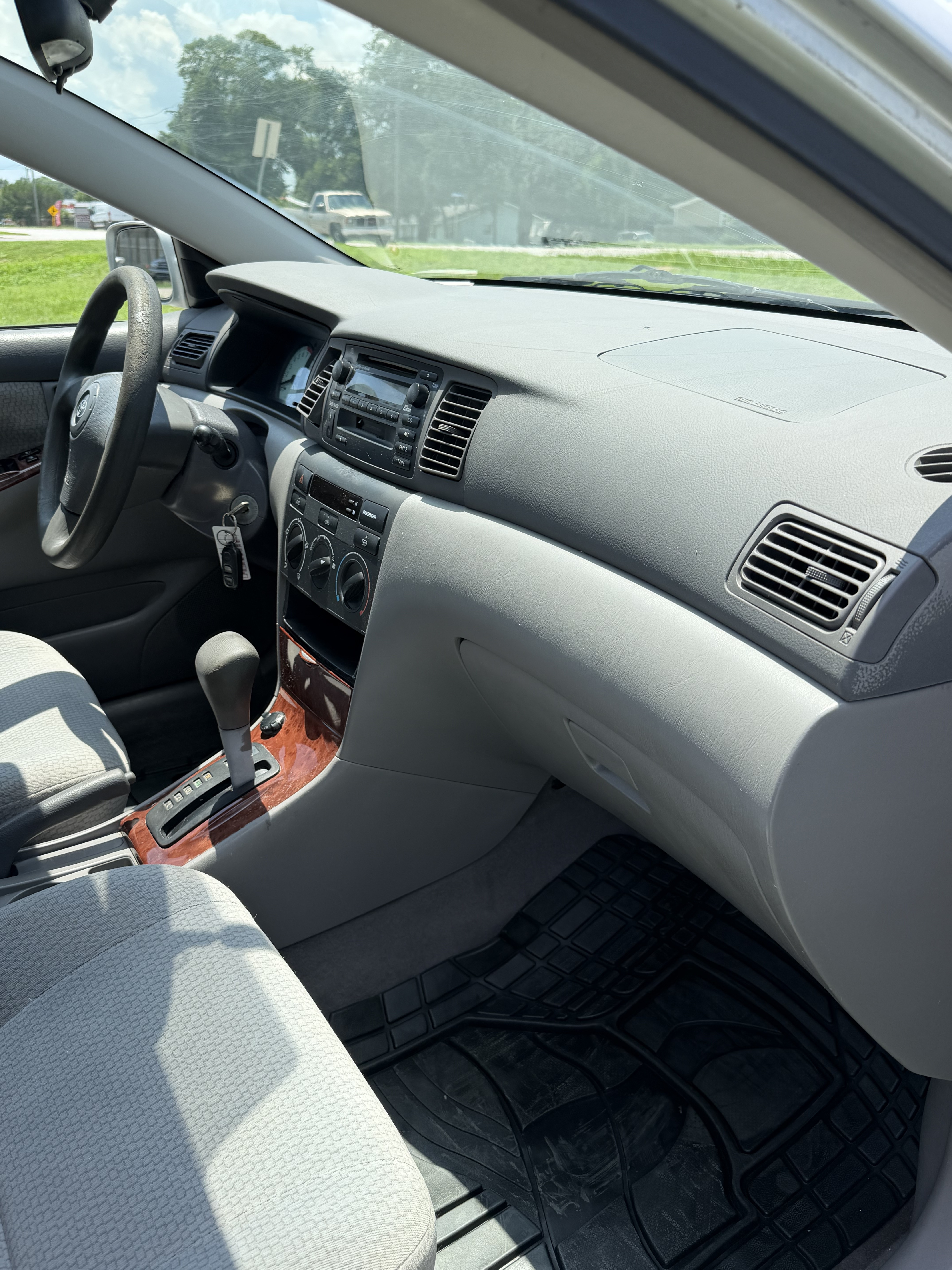 2004 Toyota Corolla S - Photo 18