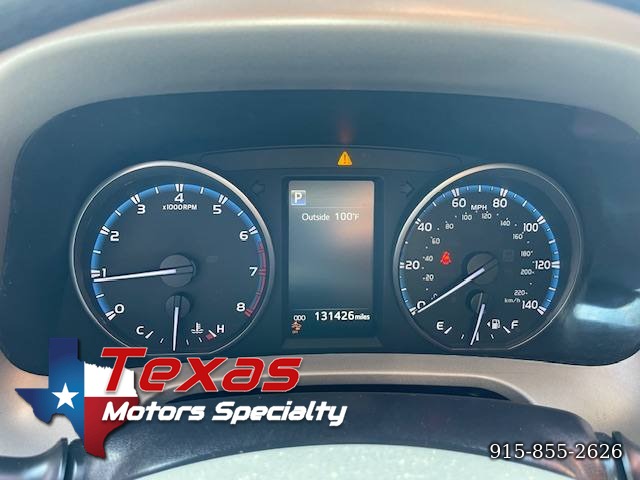 2018 Toyota RAV4 LE - Photo 12
