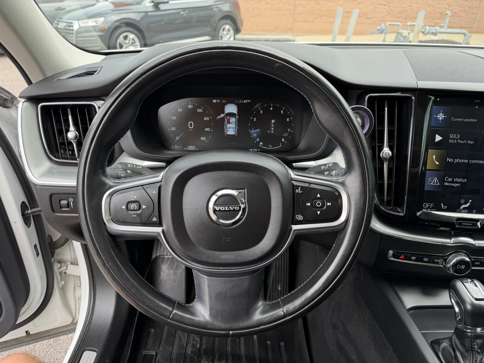 2018 Volvo XC60 Momentum - Photo 12