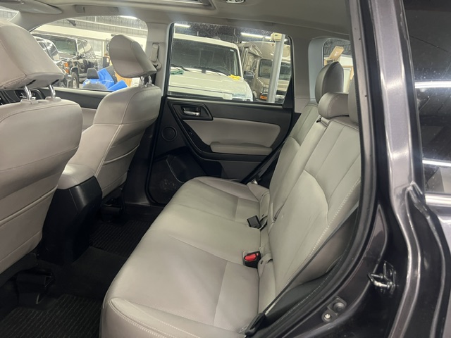 2018 Subaru Forester Limited - Photo 17