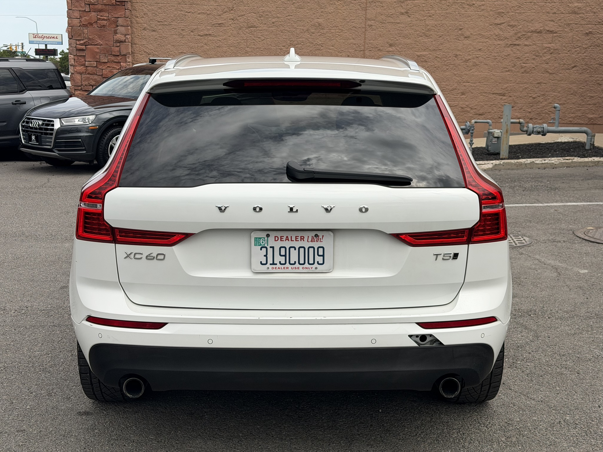 2018 Volvo XC60 Momentum - Photo 7