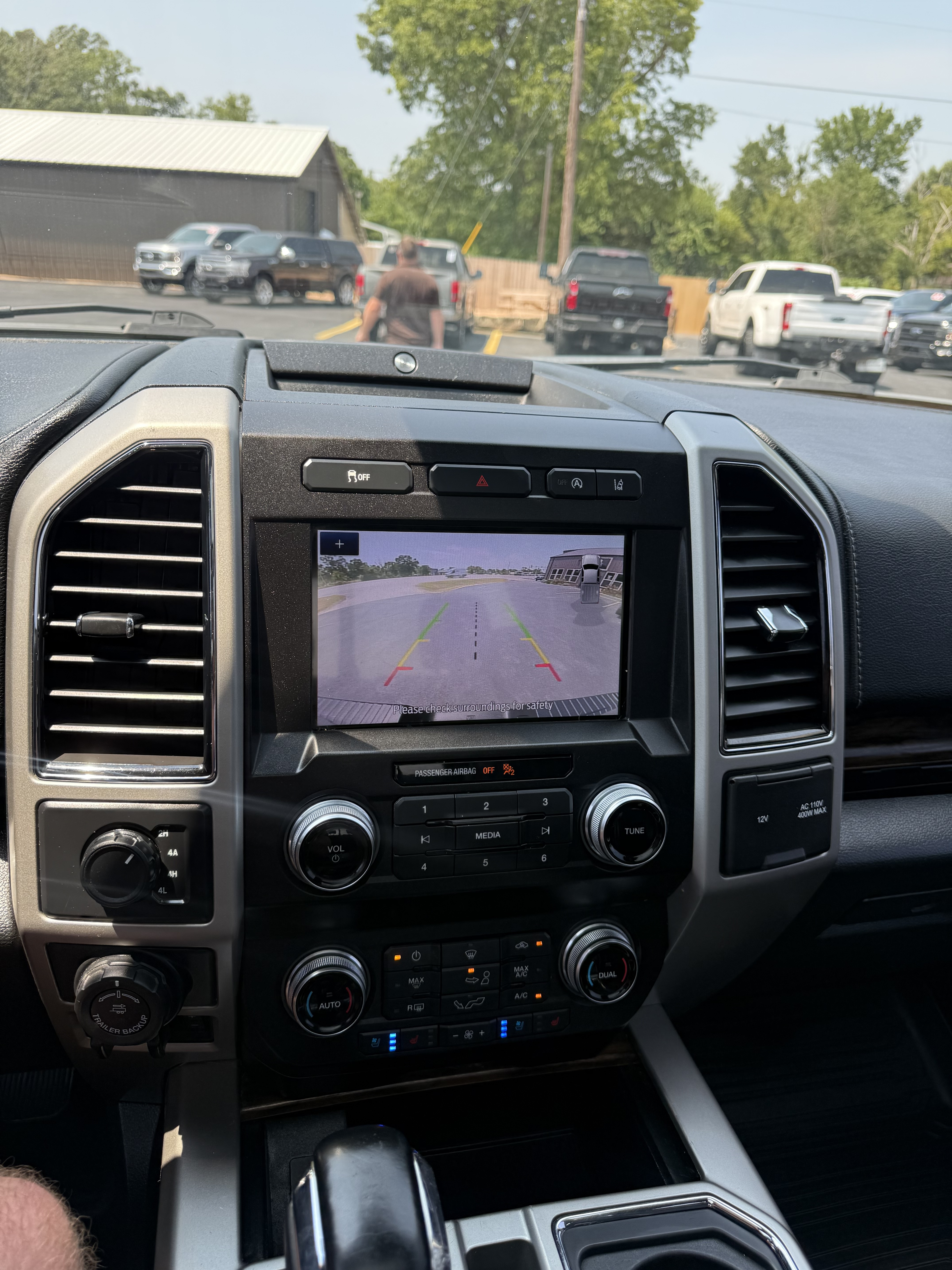 2020 Ford F-150 Lariat - Photo 17