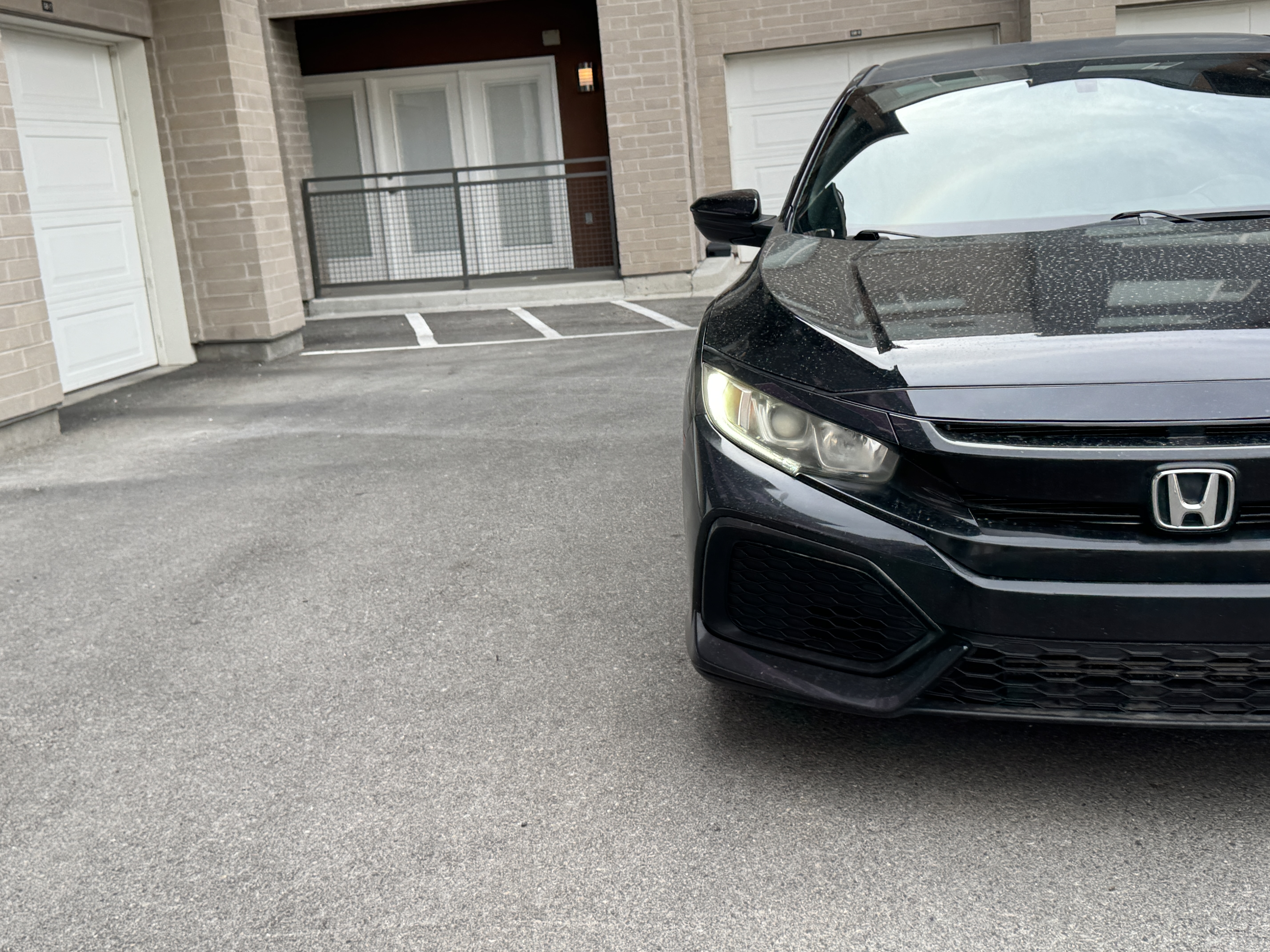 2018 Honda Civic Hatchback LX - Photo 11