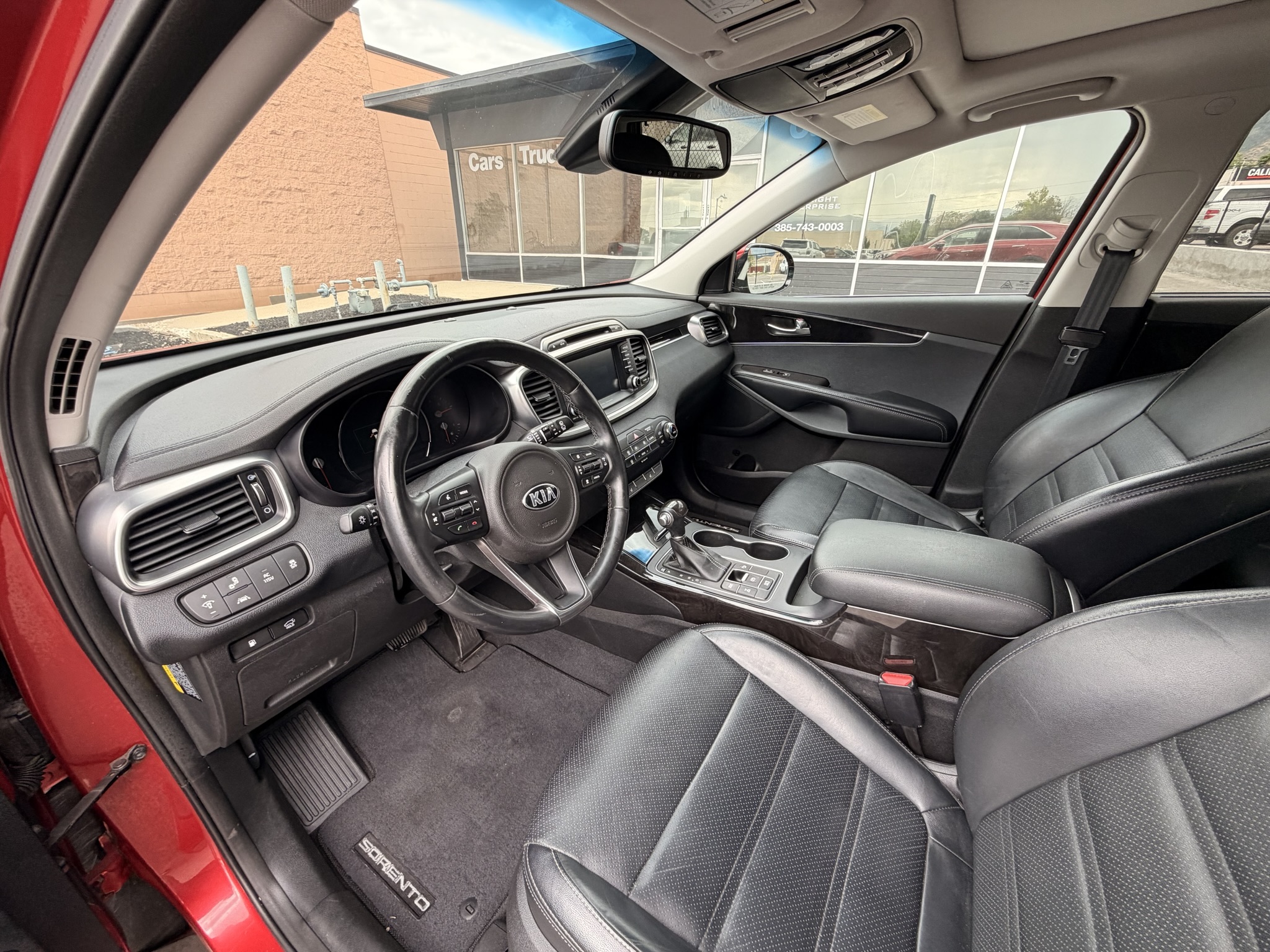 2018 Kia Sorento EX - Photo 11