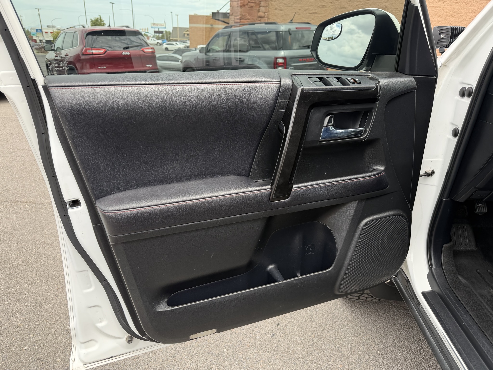 2018 Toyota 4Runner Off-Road - Photo 11