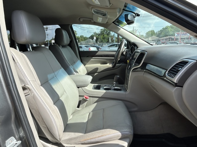 2012 Jeep Grand Cherokee Laredo - Photo 9
