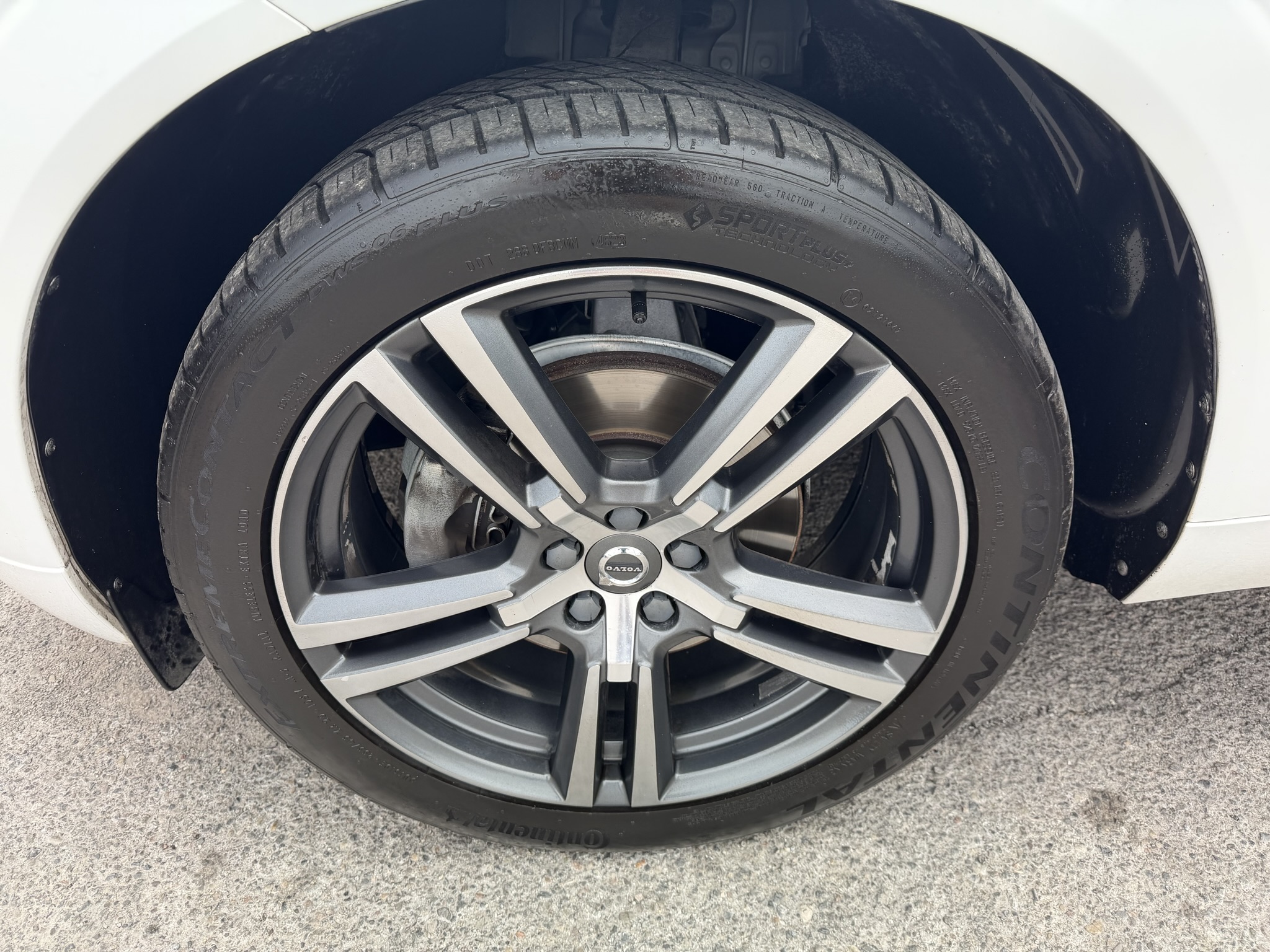 2018 Volvo XC60 Momentum - Photo 9