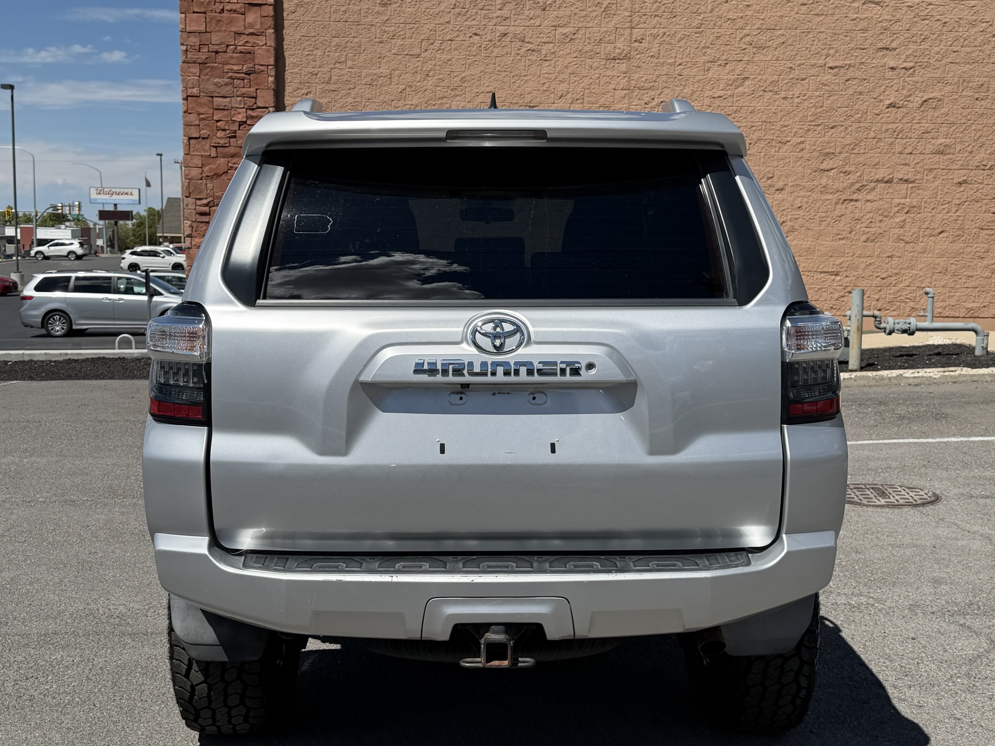 2016 Toyota 4Runner SR5 - Photo 7