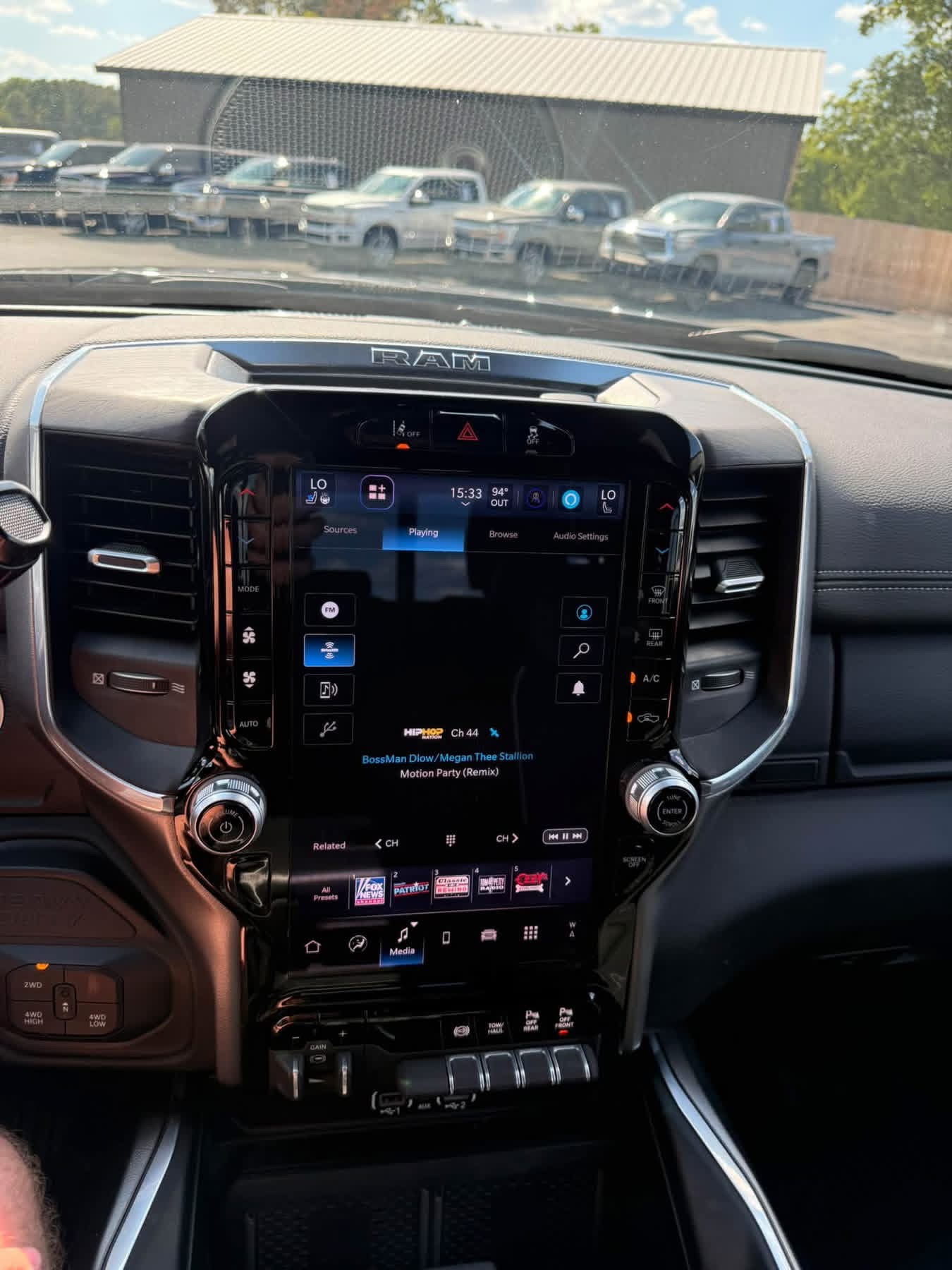 2025 RAM Ram 2500 Pickup Laramie - Photo 17