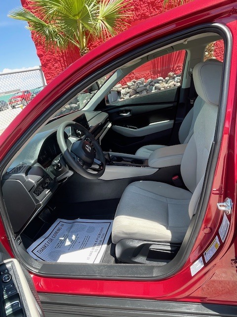 2025 Honda Accord LX - Photo 9