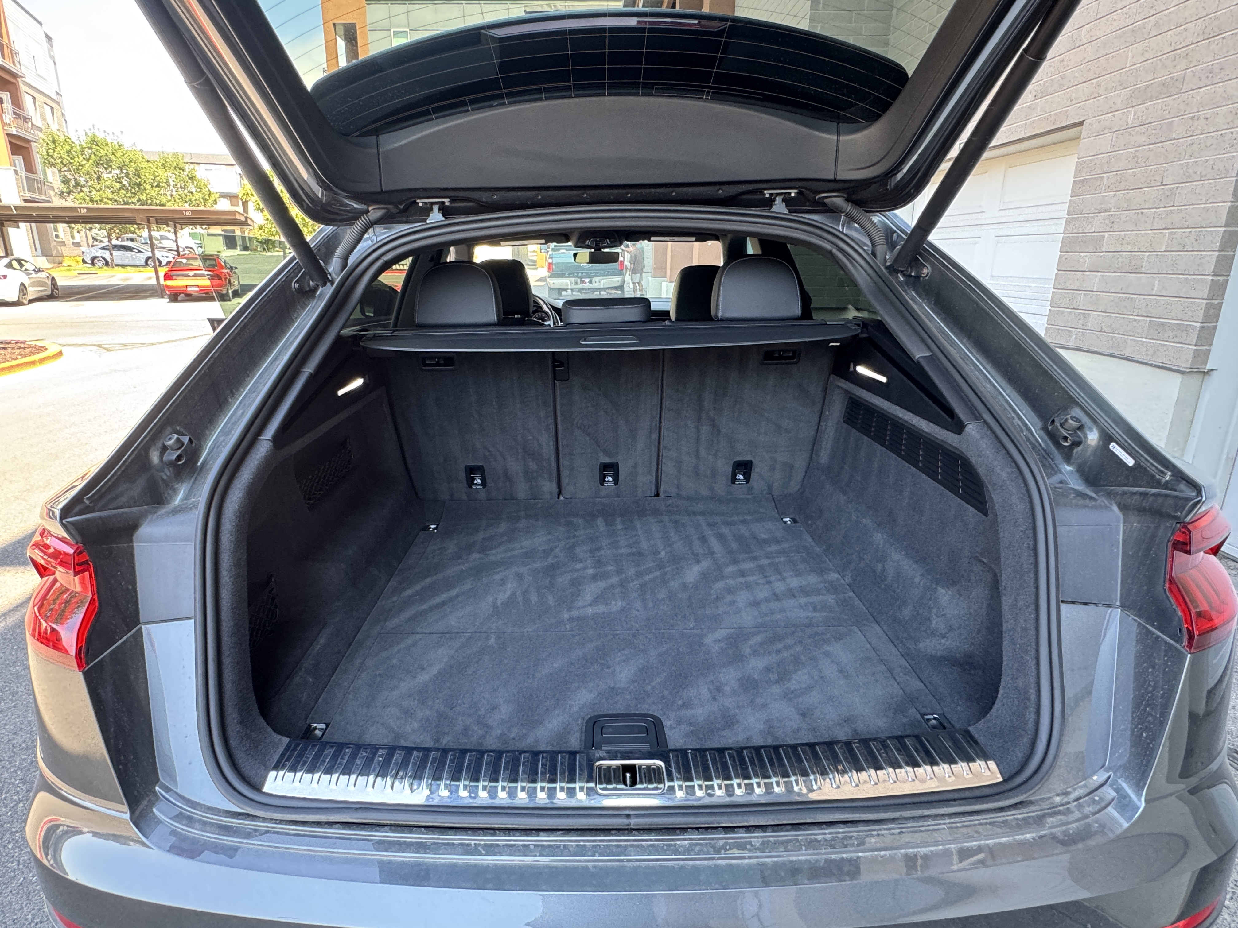 2019 Audi Q8 Premium Plus - Photo 29