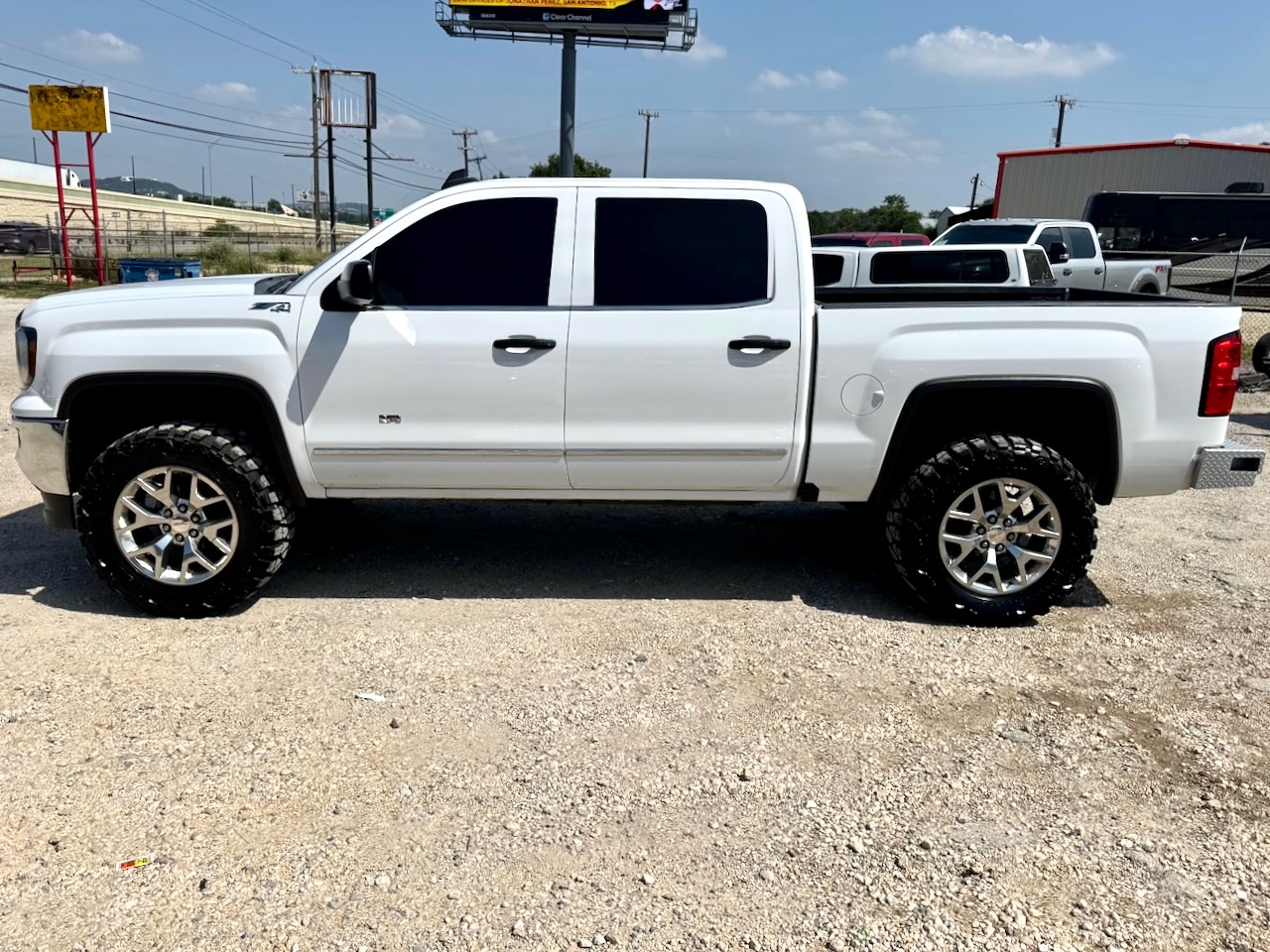 2018 GMC Sierra 1500 SLT - Photo 7