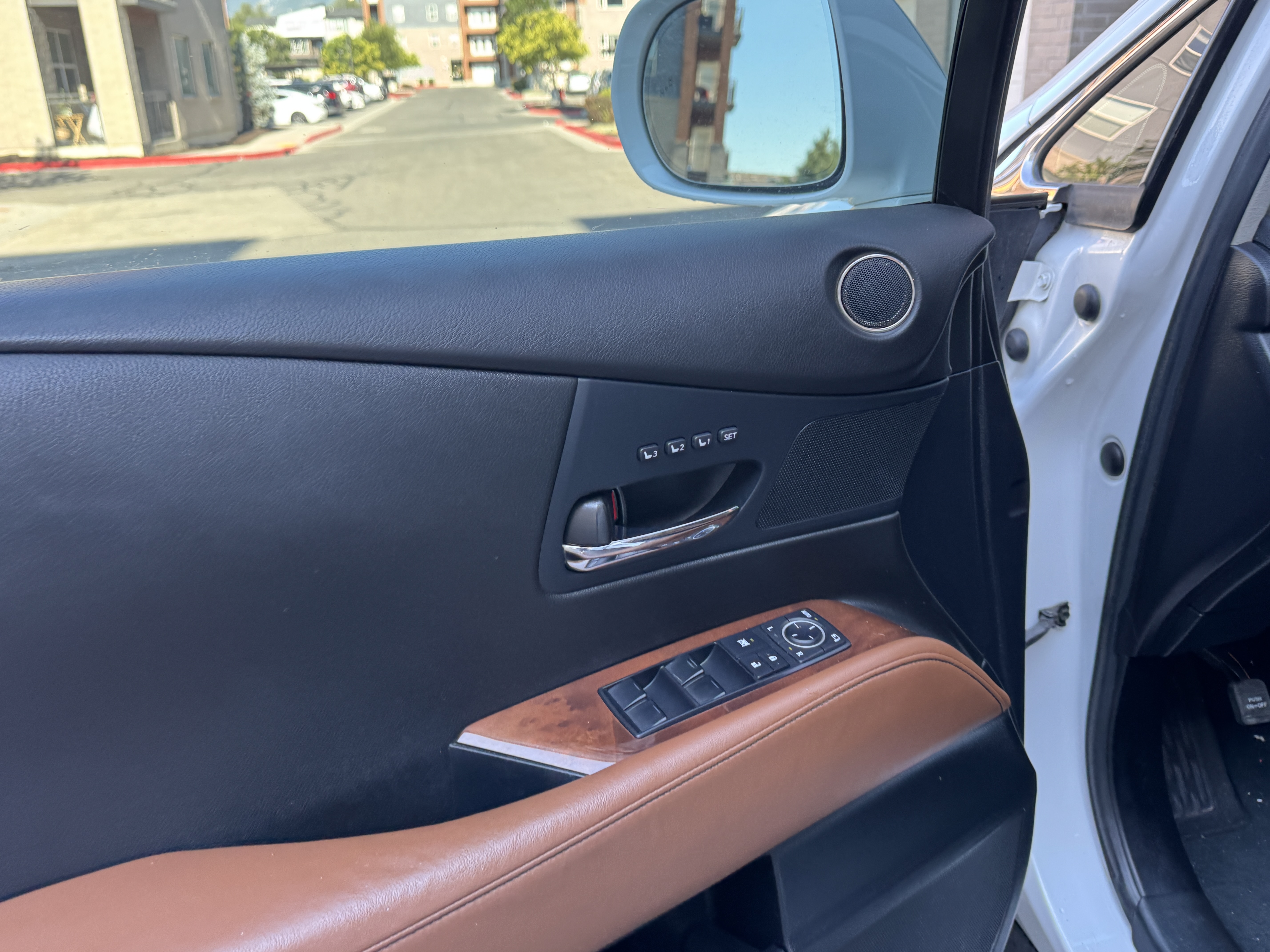 2015 Lexus RX 450h - Photo 18