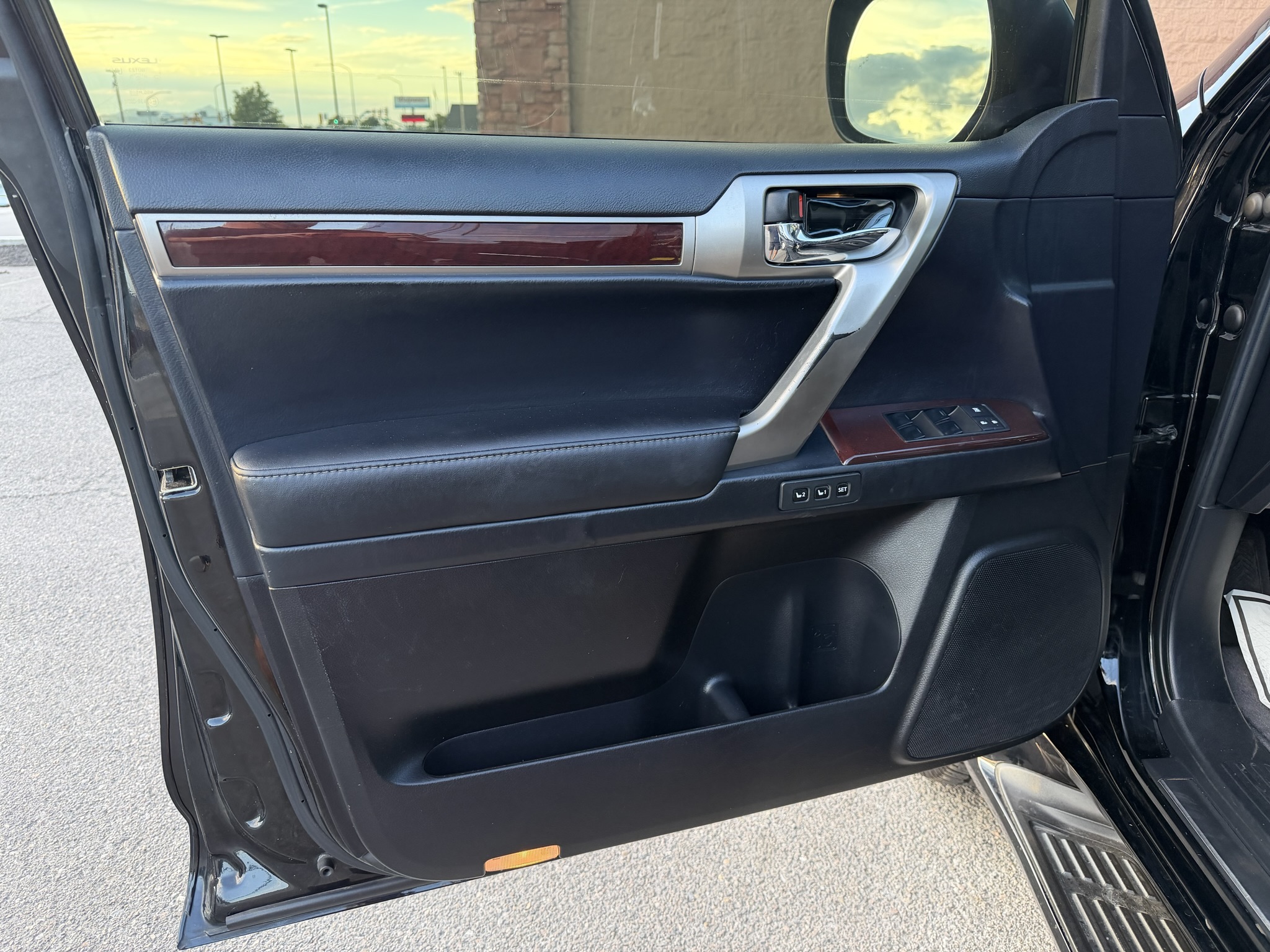 2014 Lexus GX Base - Photo 10