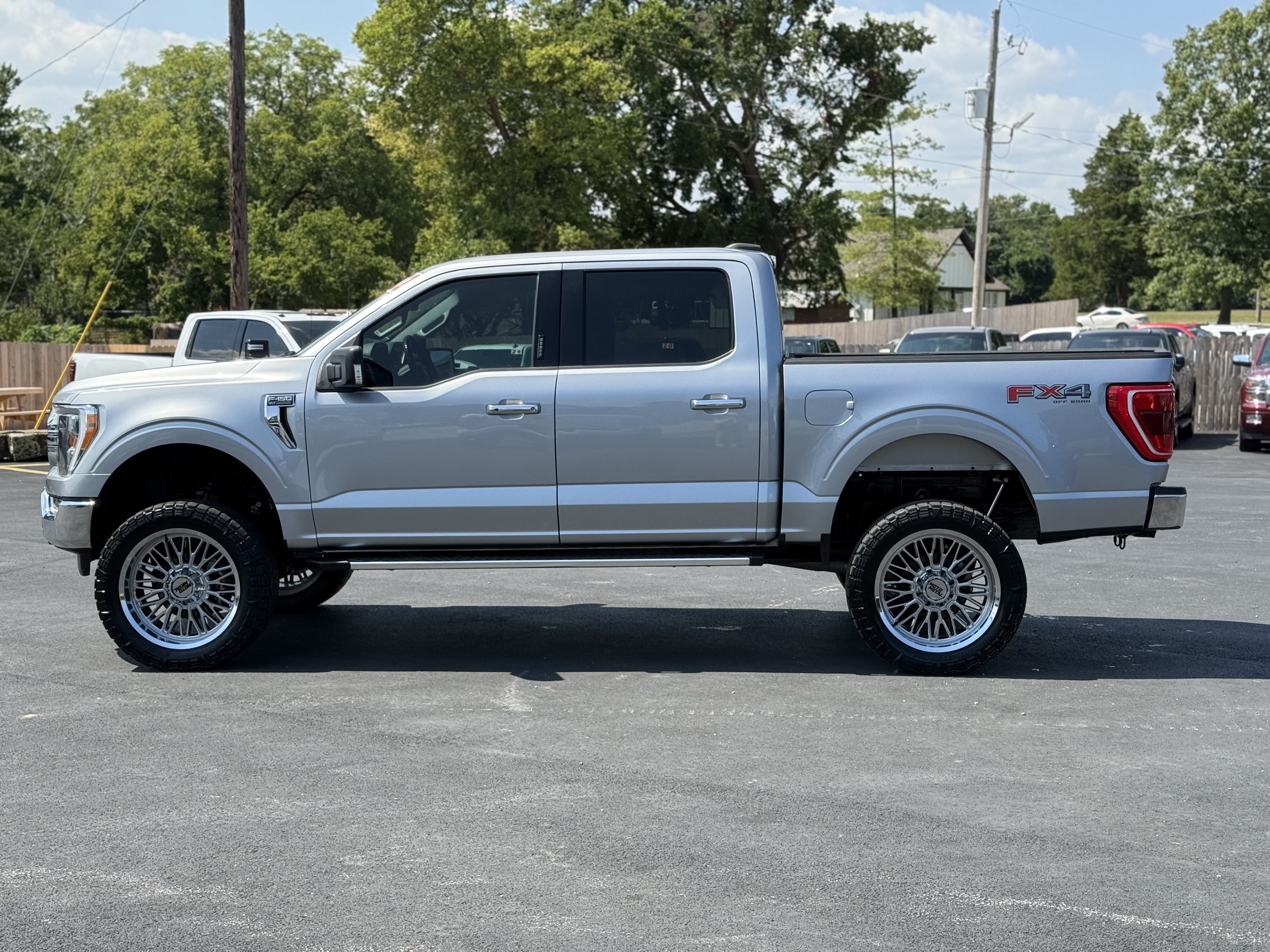 2022 Ford F-150 XLT - Photo 8
