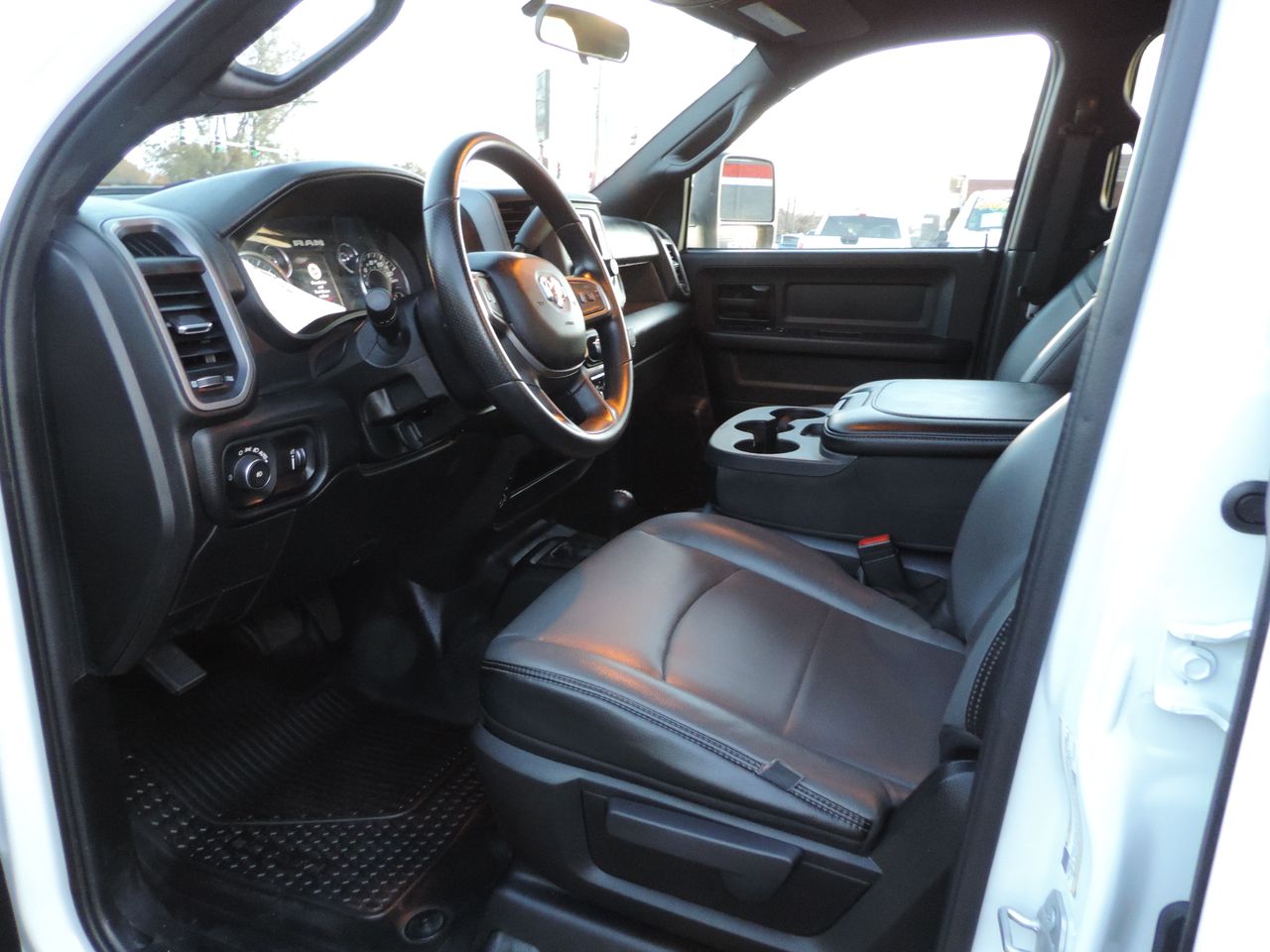 2023 RAM Ram 3500 Chassis Cab Tradesman - Photo 6