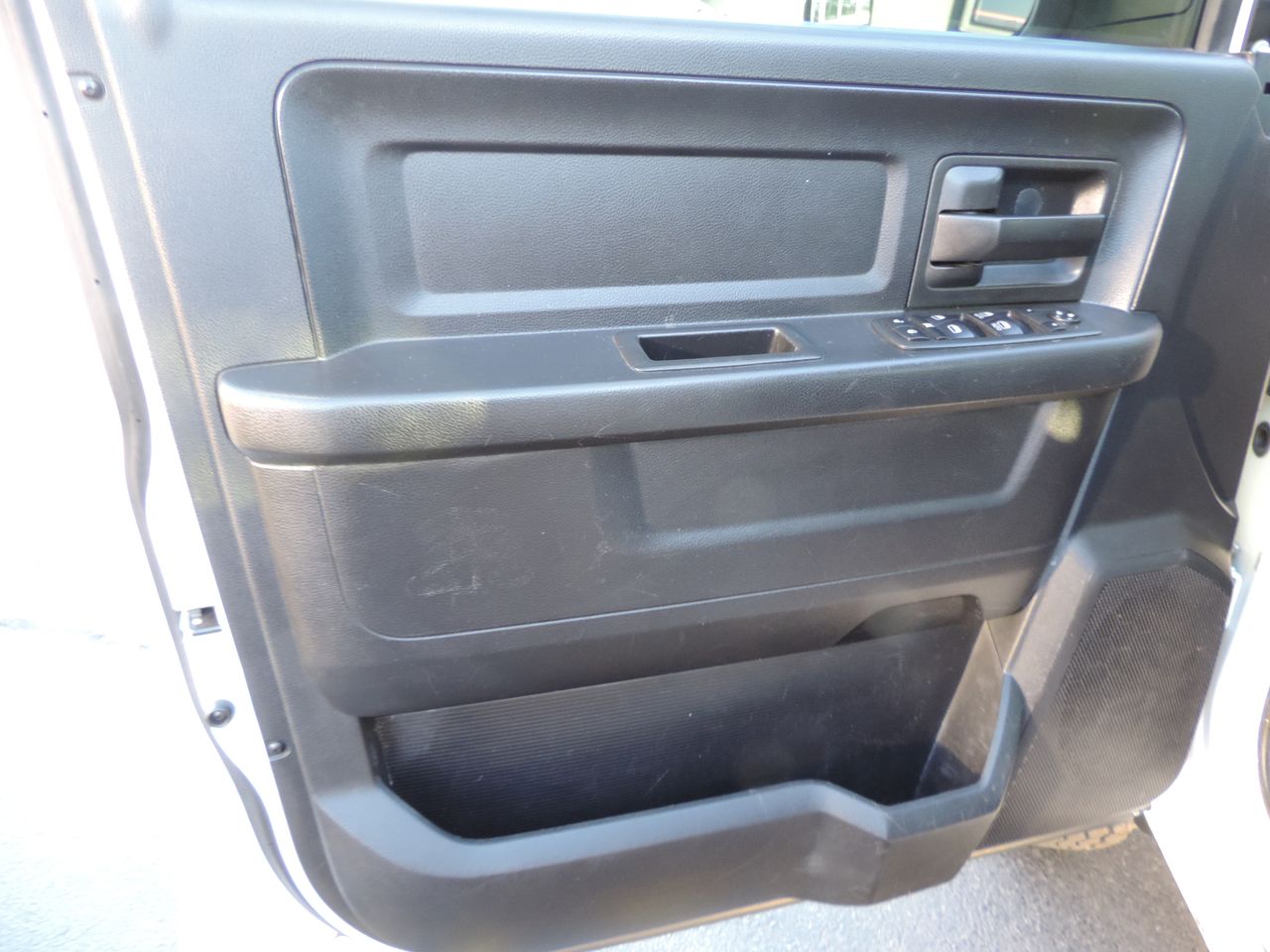 2015 RAM Ram 3500 Chassis Cab Tradesman - Photo 13