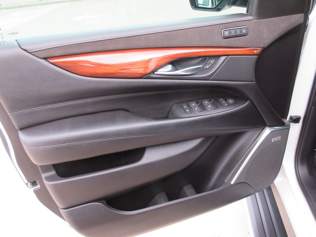 2015 Cadillac Escalade Luxury - Photo 48