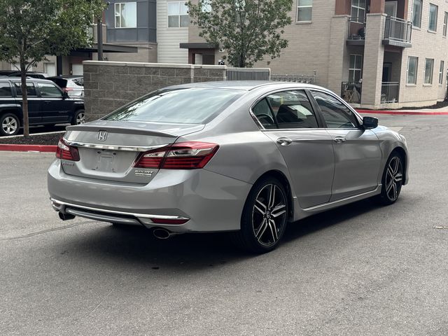 2018 Honda Civic Hatchback LX - Photo 32