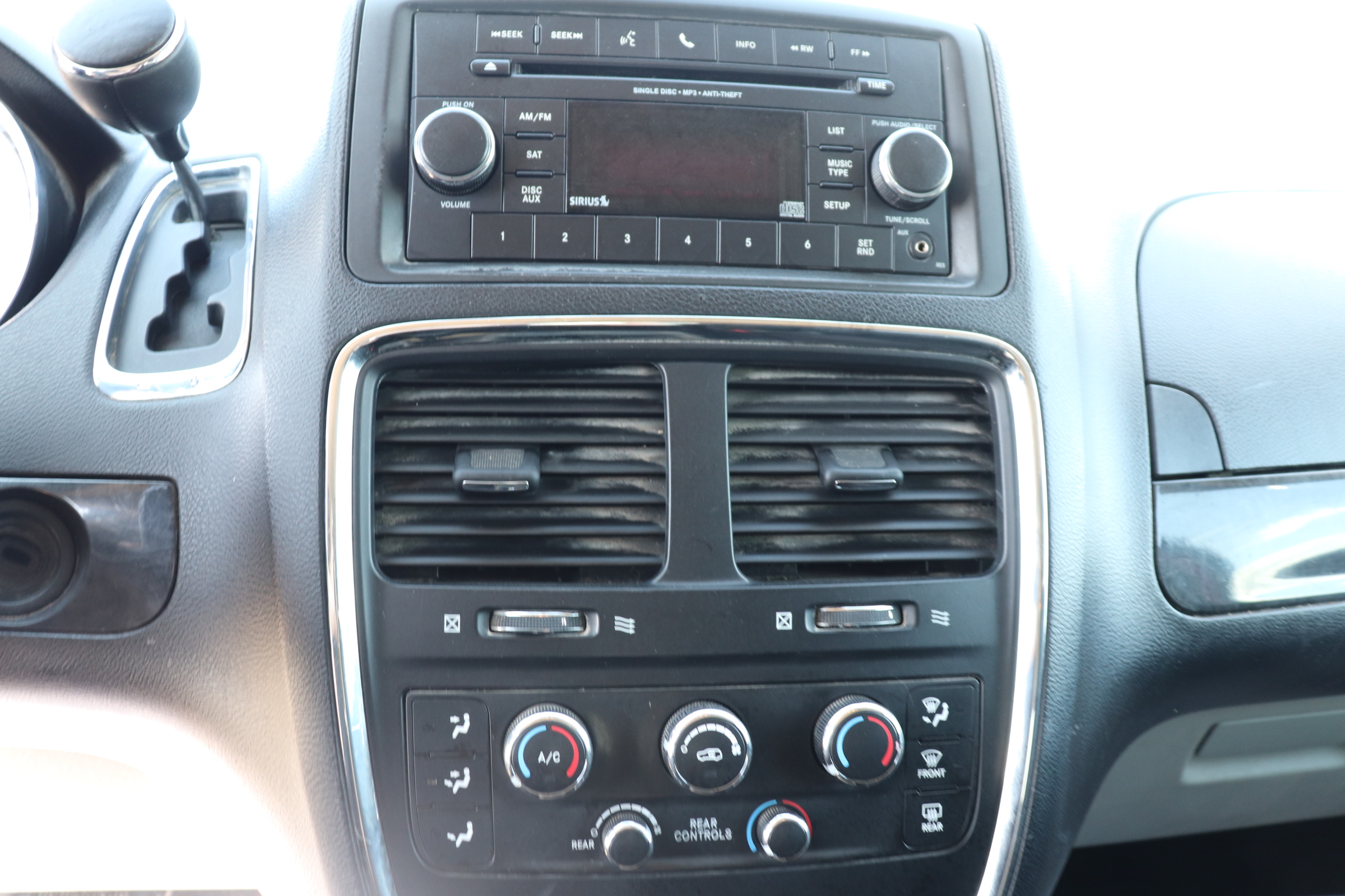 2014 Dodge Grand Caravan (R)(C)(7) SE - 10