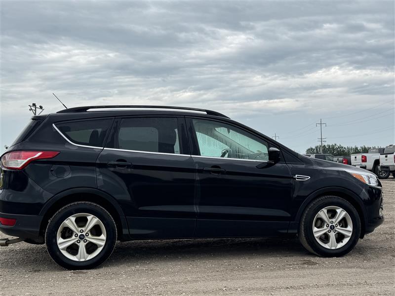 2014 Ford Escape (R)(D)(5) SE 4WD - 5