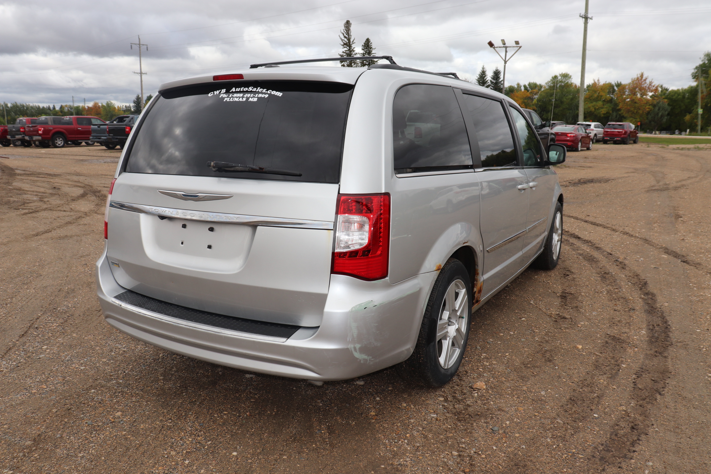 2012 Chrysler Town & Country (R)(E)(7) Touring - 4