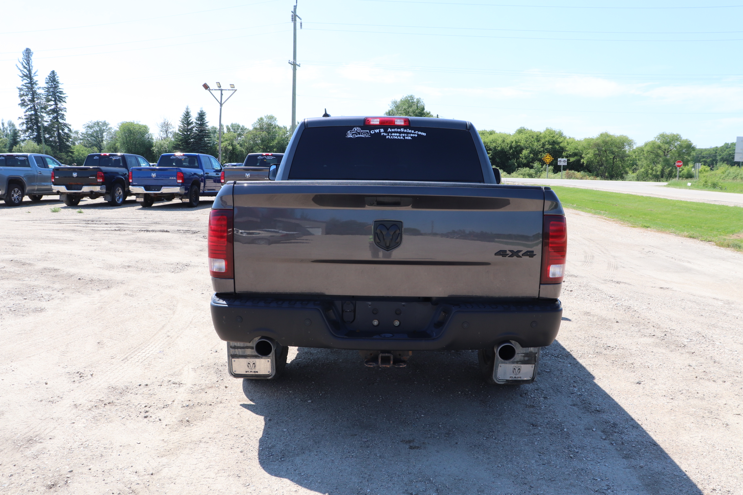 2022 RAM 1500 Classic (R)(Z+)(6) Tradesman Crew Cab SWB 4WD - 7
