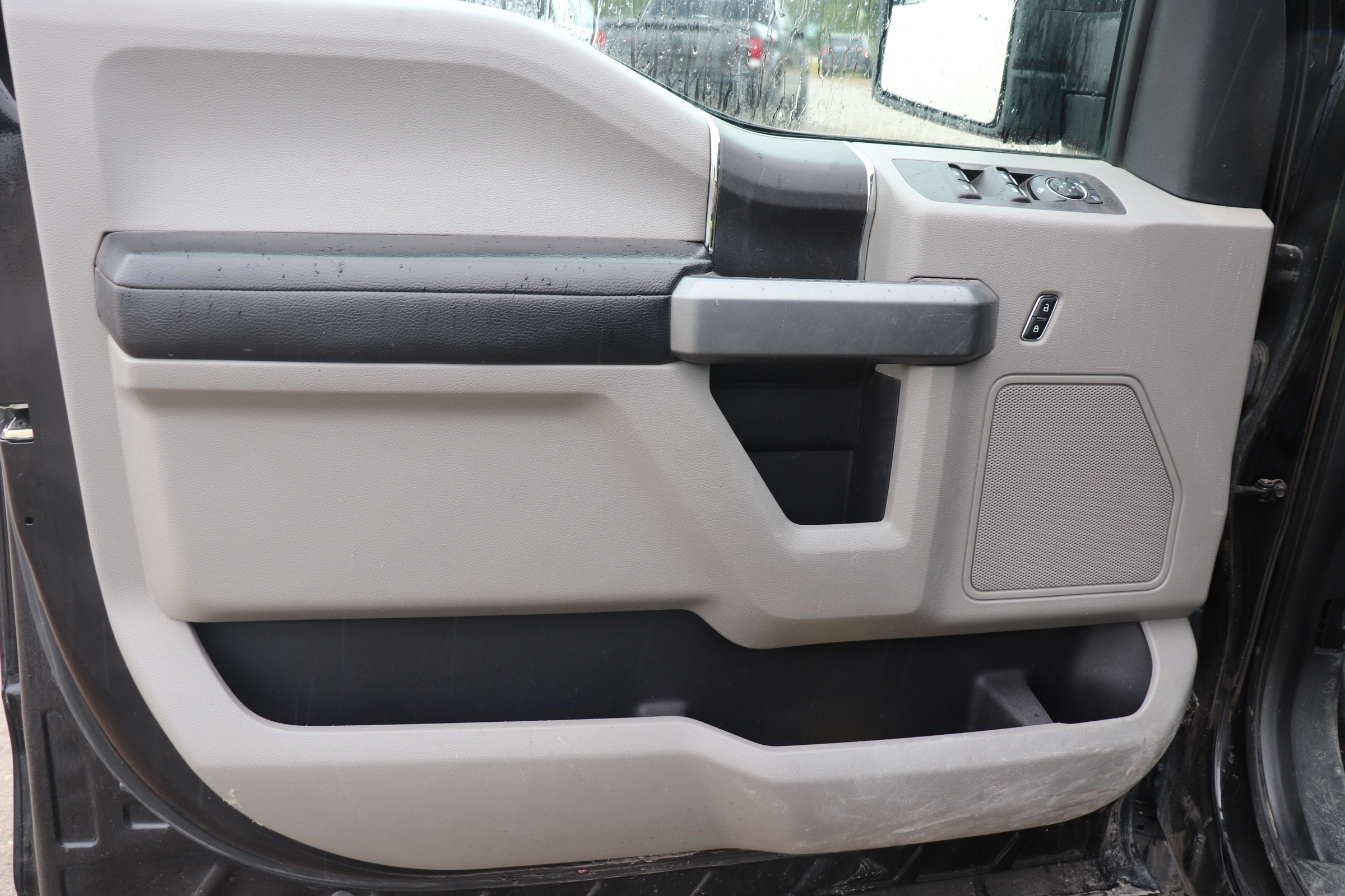 2018 Ford F-150 (Y)(M)(6) XLT SuperCrew 5.5-ft. Bed 4WD - 9
