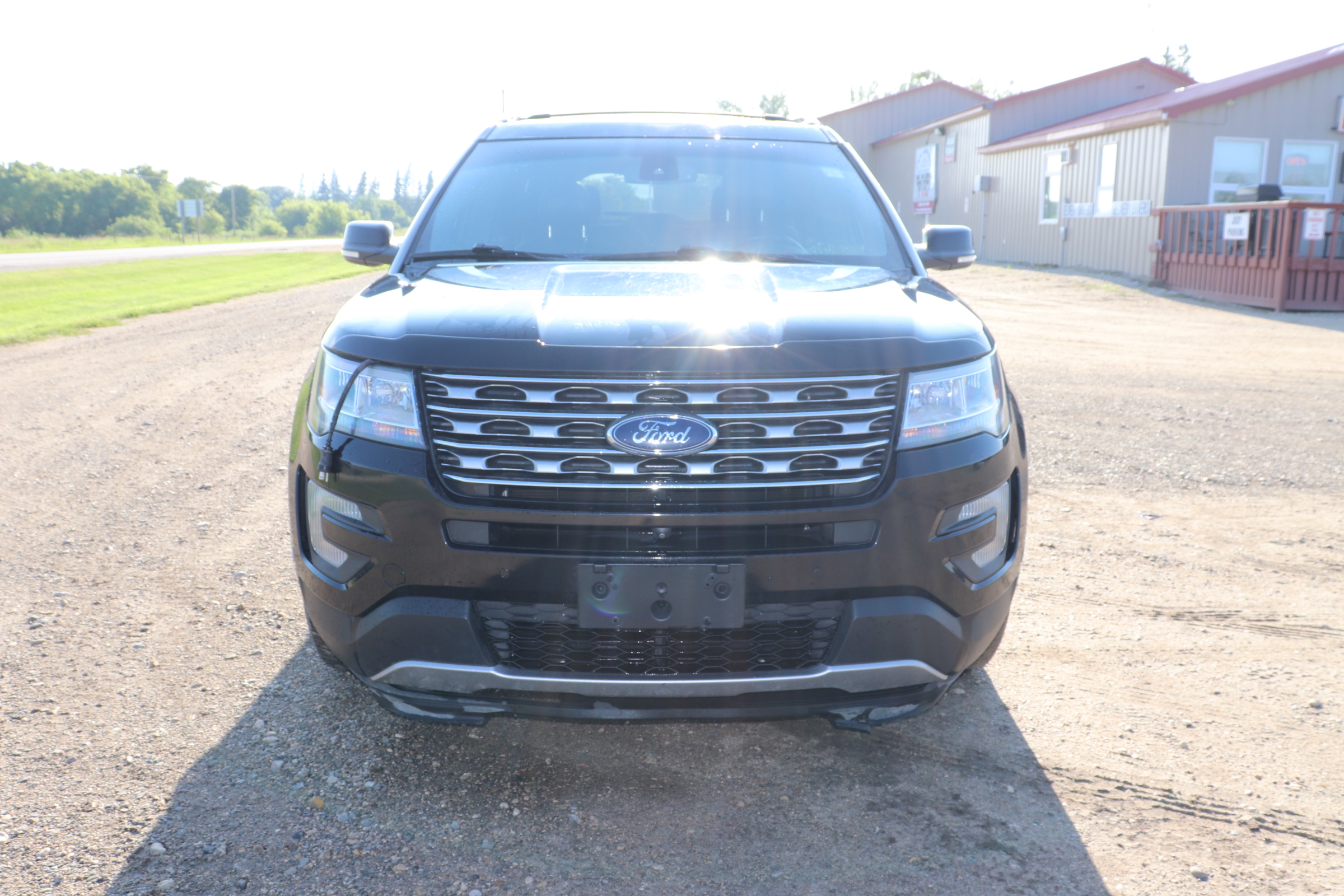 2017 Ford Explorer (R)(P)(7) Limited 4WD - 3