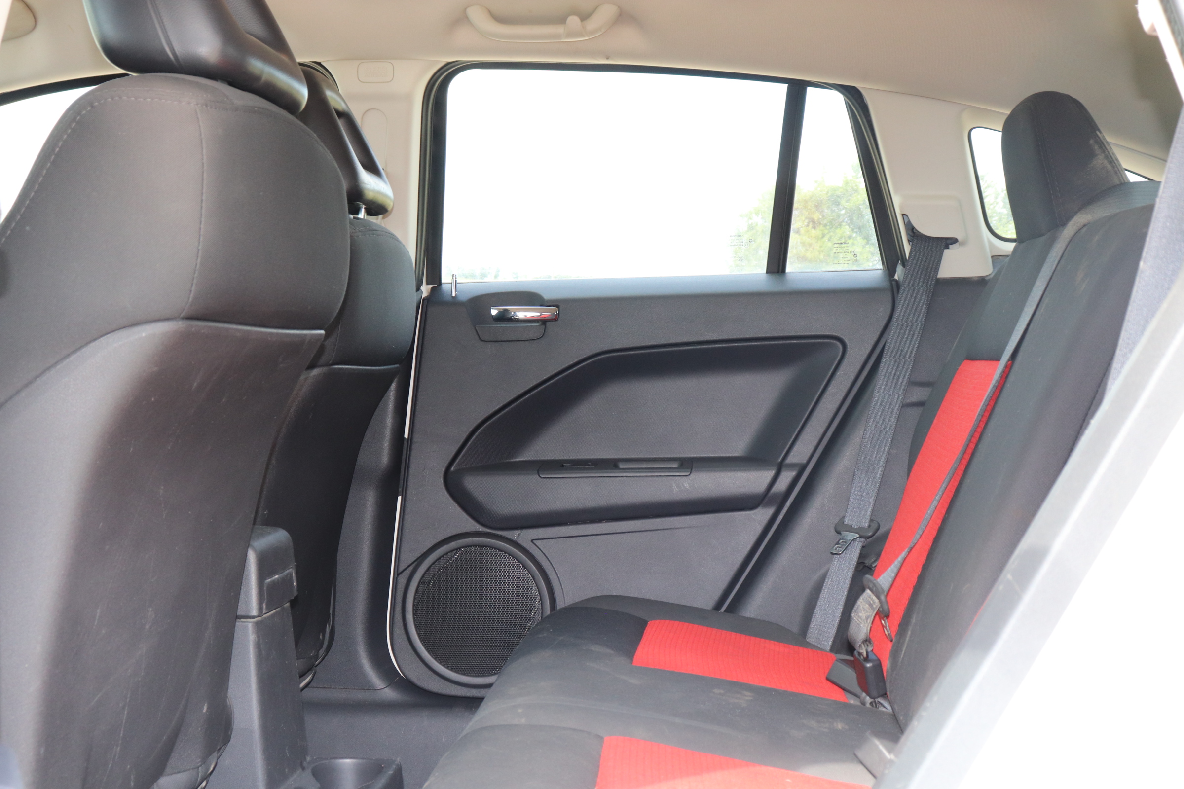 2008 Dodge Caliber (R)(C)(5) SXT - 14