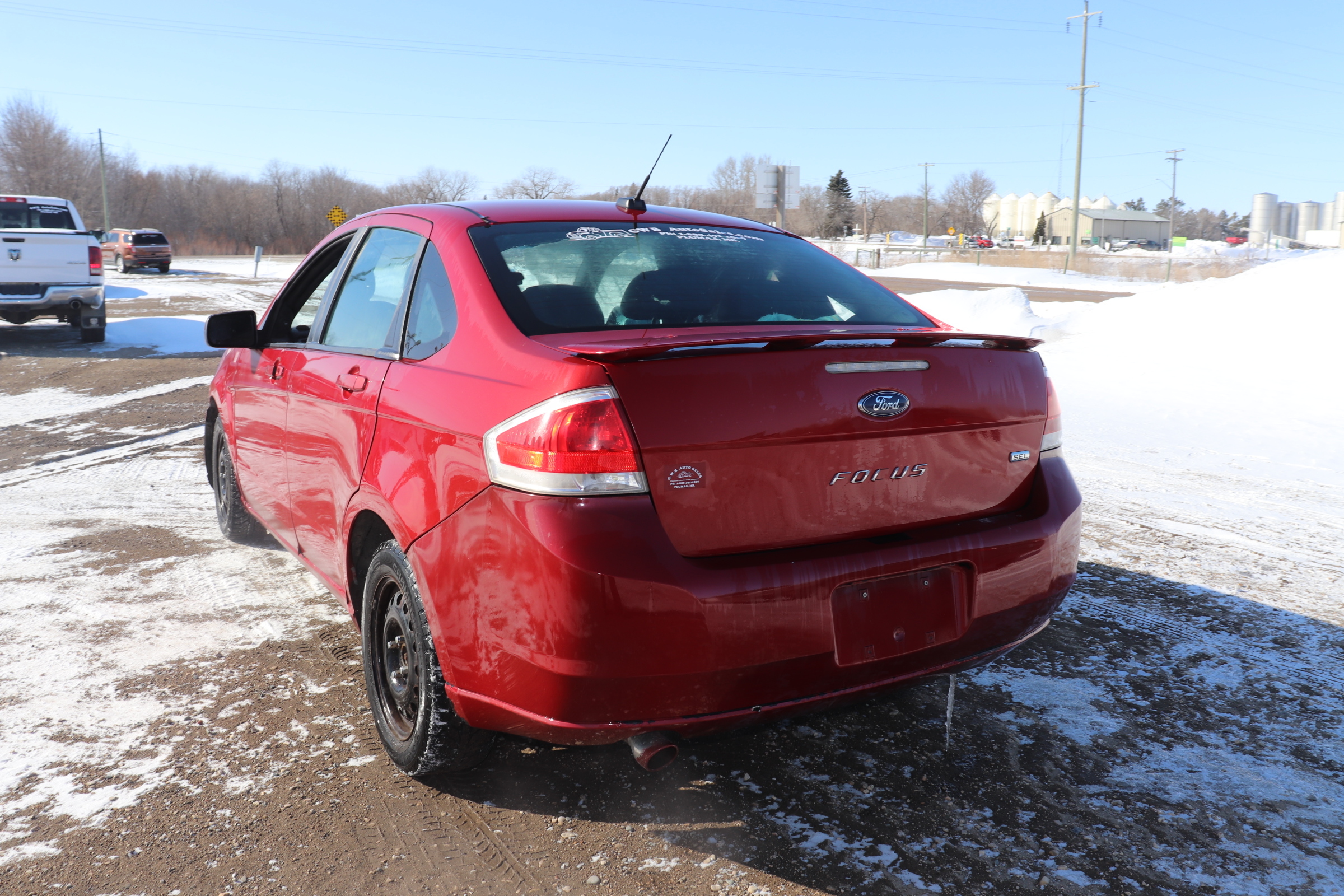 2011 Ford Focus (R)(C)(5) SES Sedan - 4