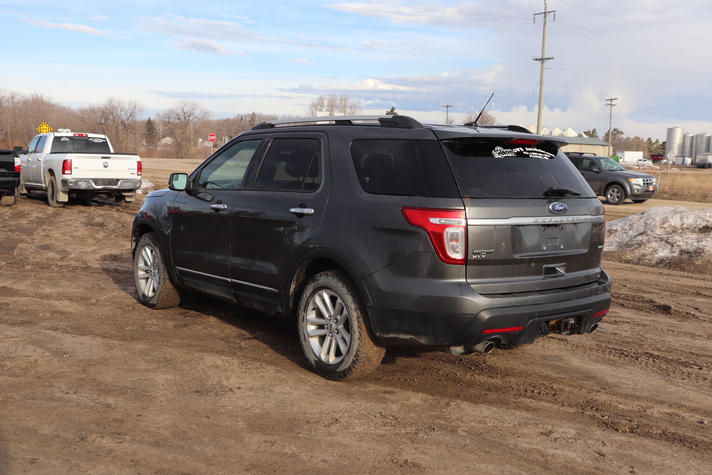 2015 Ford Explorer(G)(I)(7) XLT 4WD - 7
