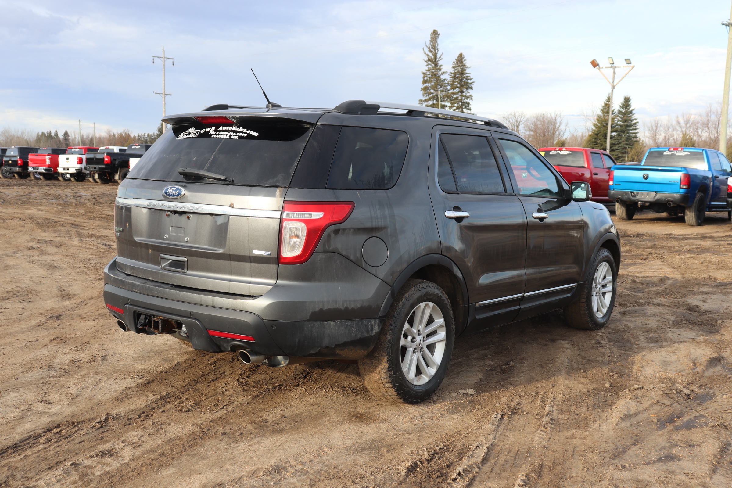 2015 Ford Explorer(G)(I)(7) XLT 4WD - 8