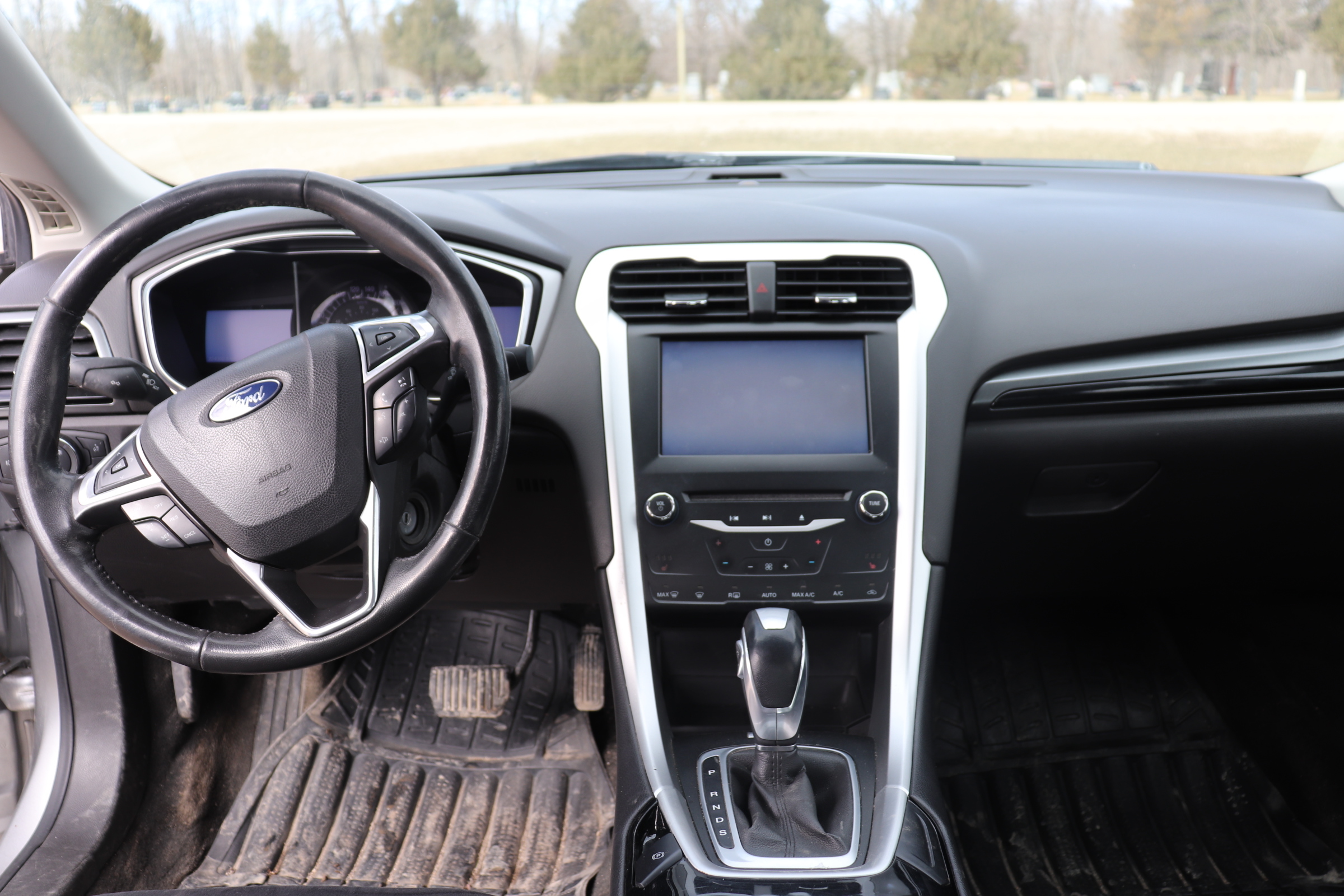 2013 Ford Fusion (R)(D)(5) SE - 9