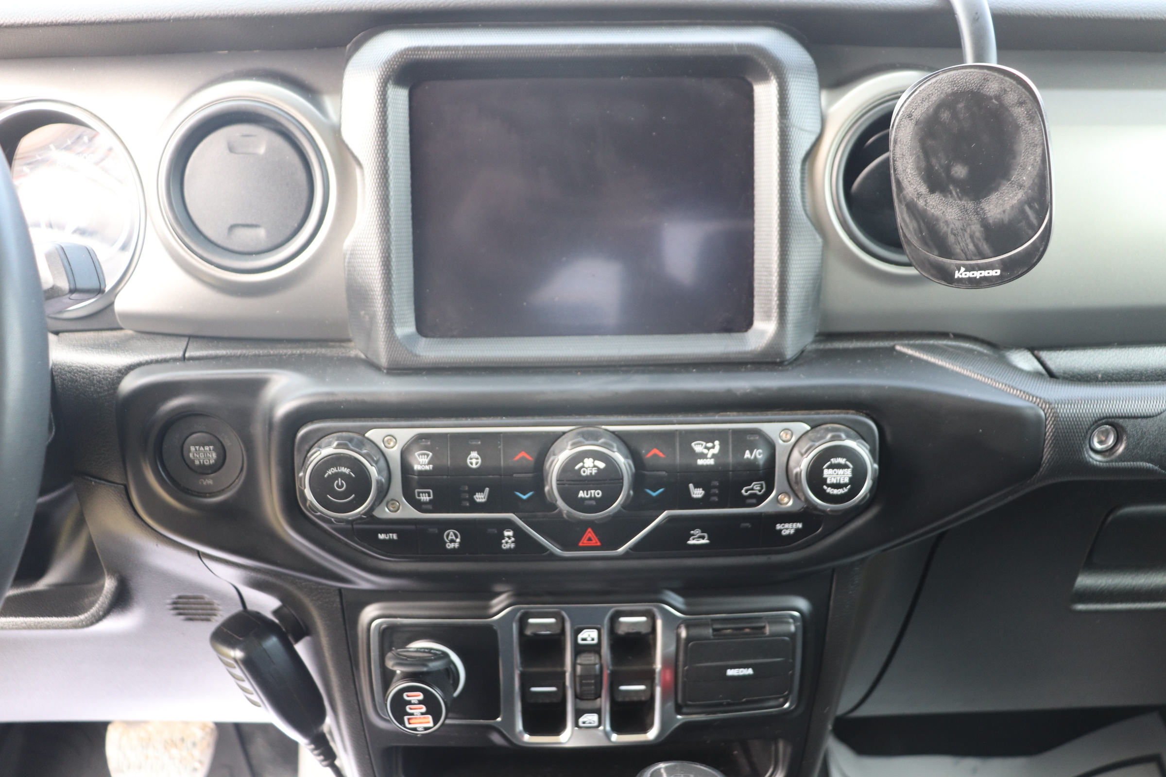 2023 Jeep Gladiator (G)(5) Sport - 13