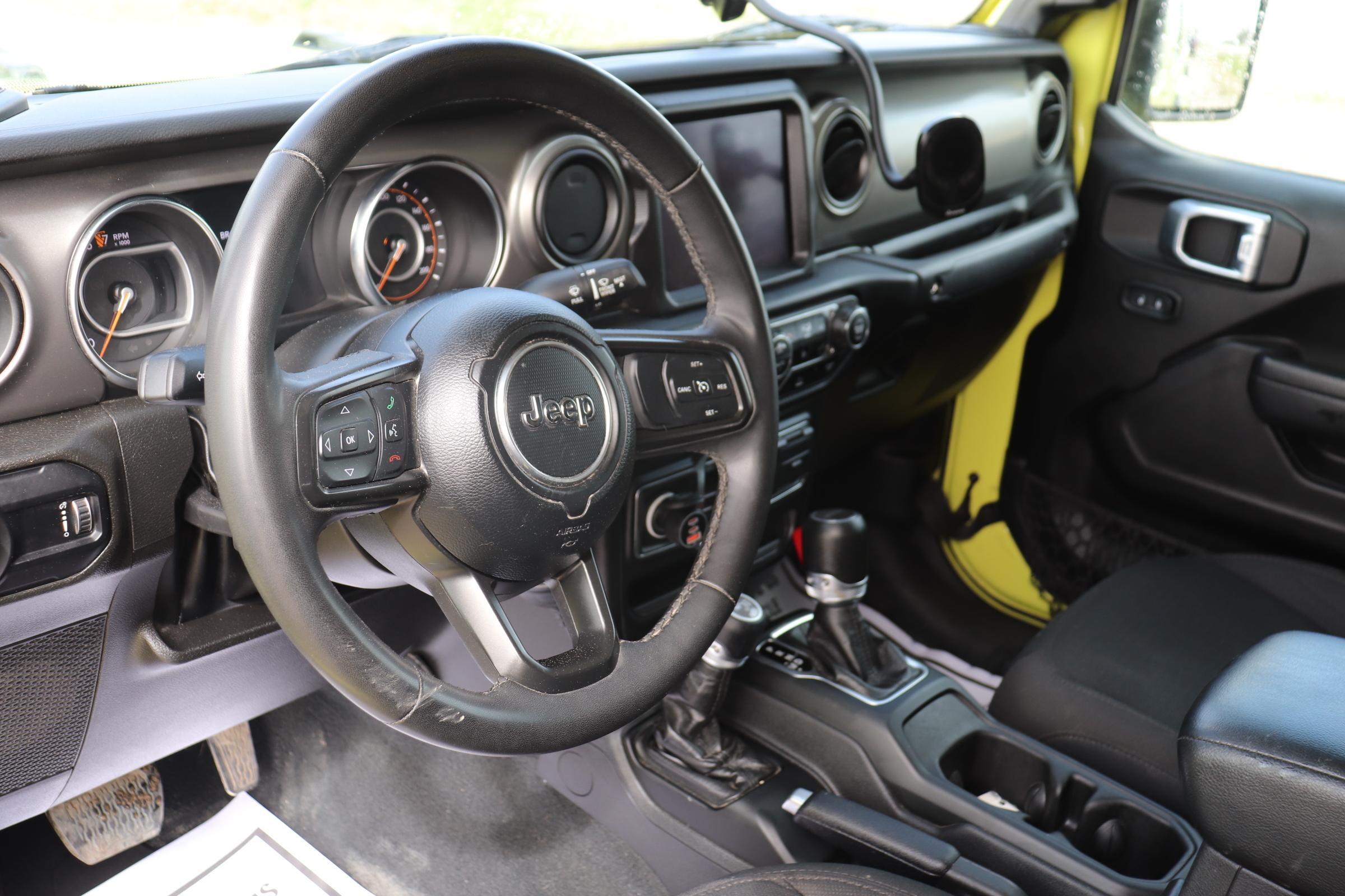 2023 Jeep Gladiator (G)(5) Sport - 11