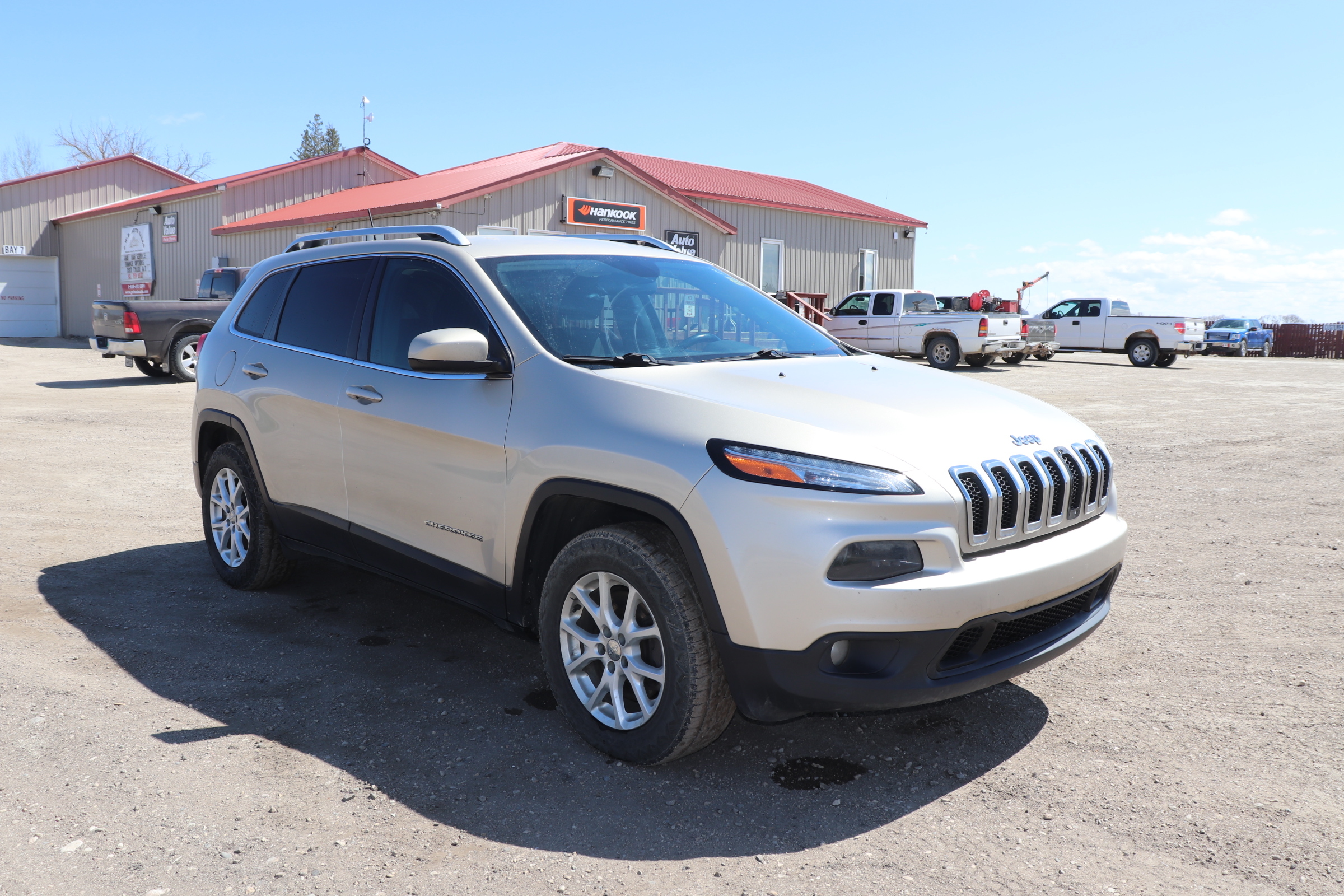 2015 Jeep Cherokee (R)(E)(5) Latitude 4WD - 2