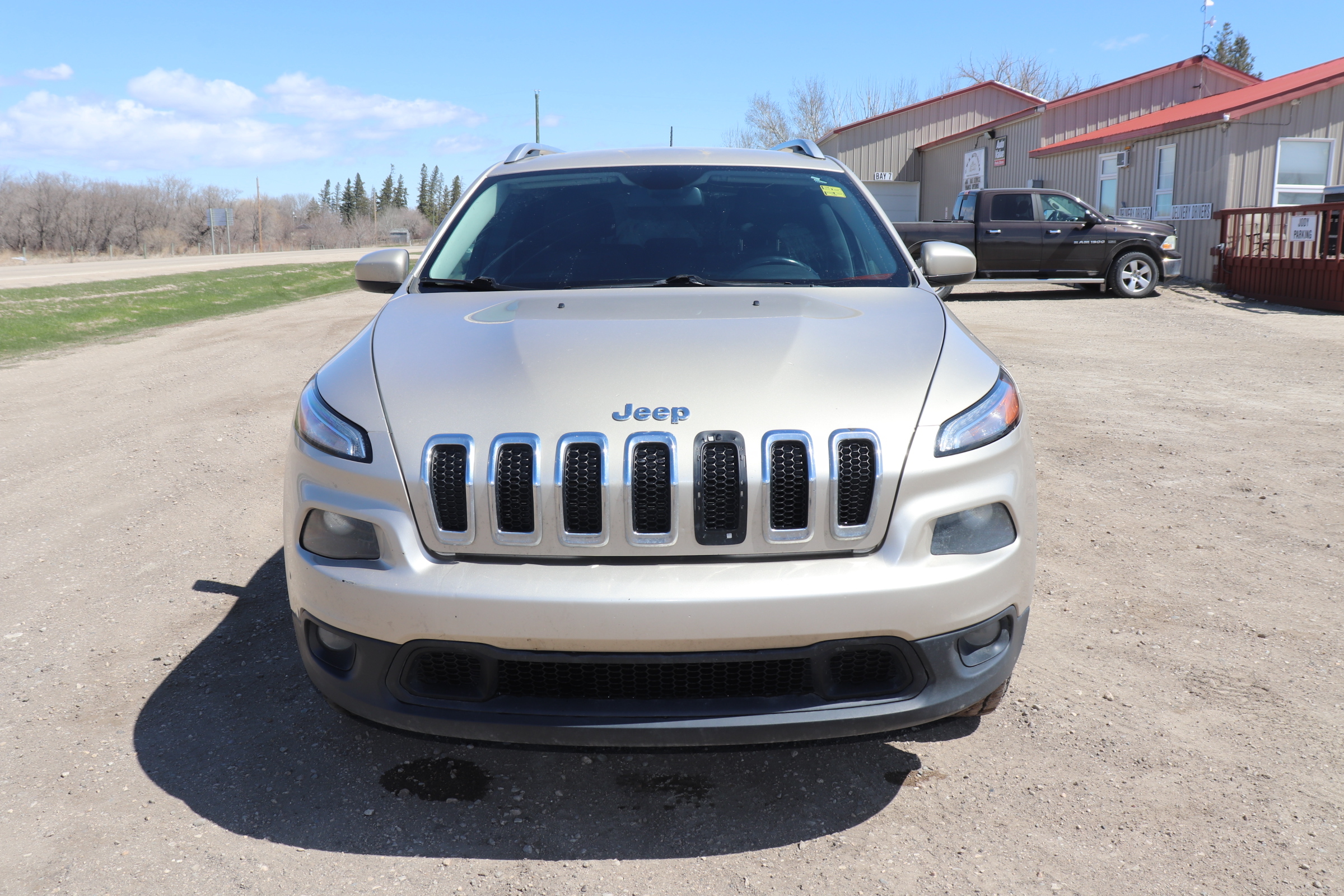 2015 Jeep Cherokee (R)(E)(5) Latitude 4WD - 3