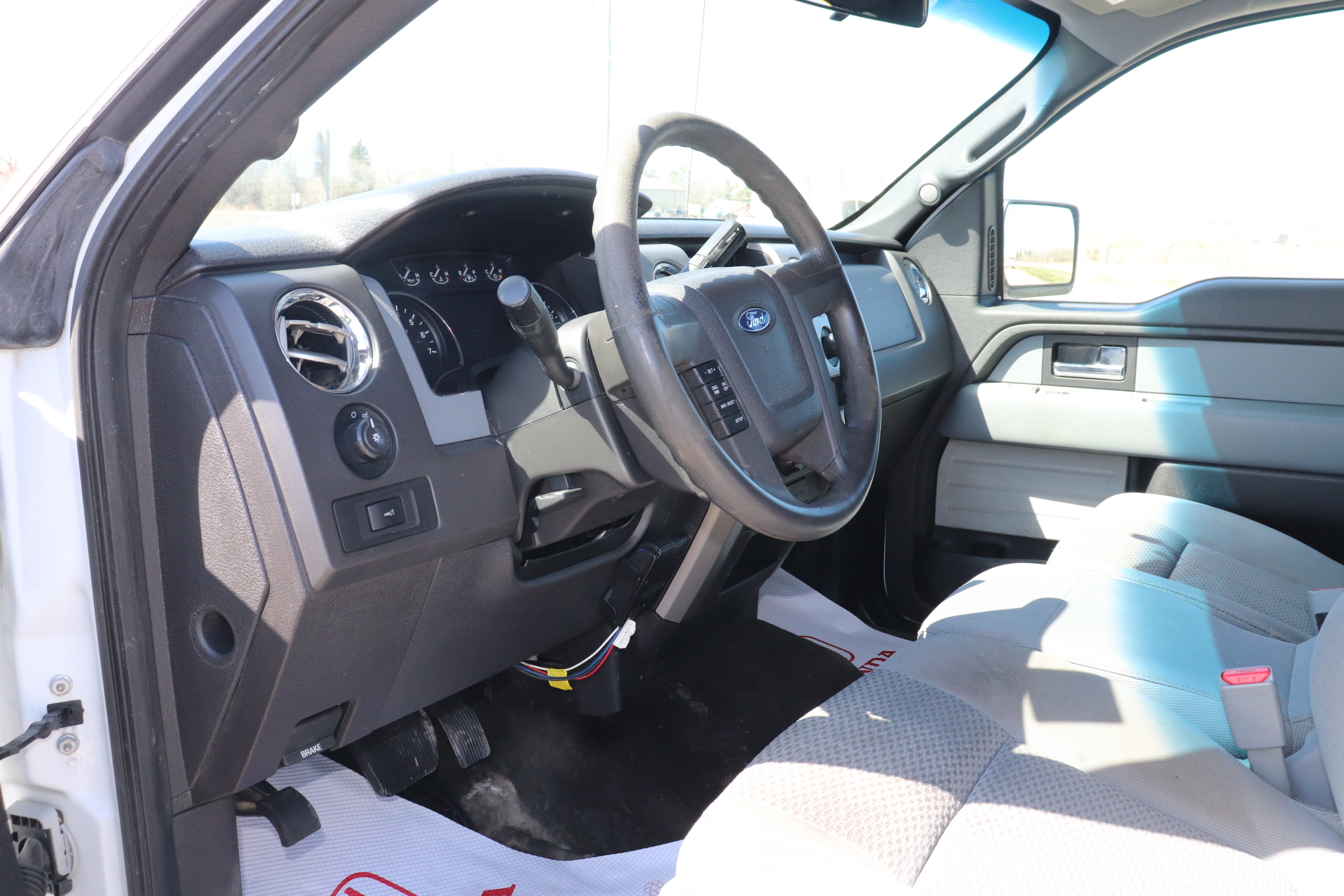 2012 Ford F-150 (Y)(I)(6) XLT SuperCab 6.5-ft. Bed 4WD - 11