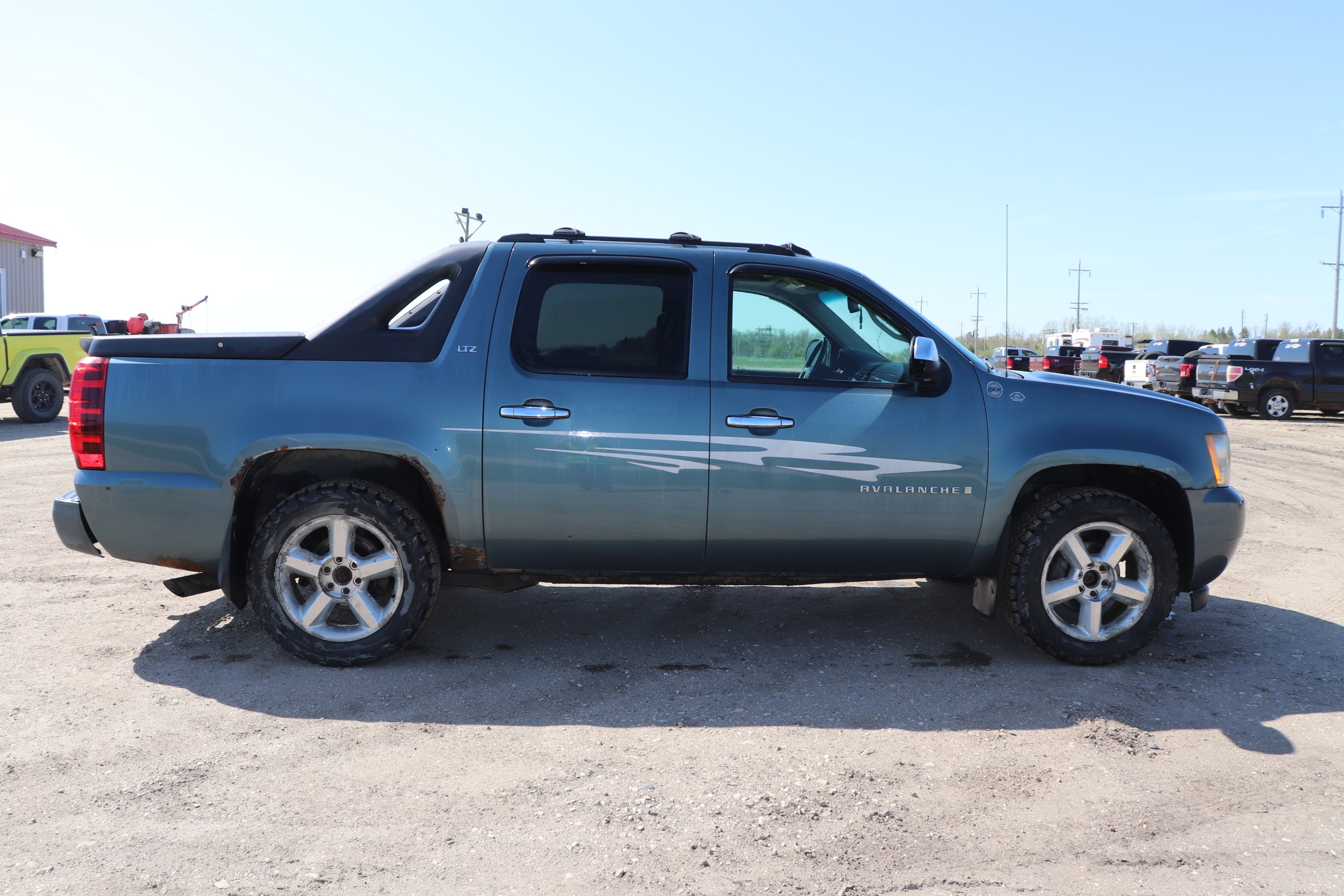 2008 Chevrolet Avalanche (R)(G)(5) LTZ 4WD - 4