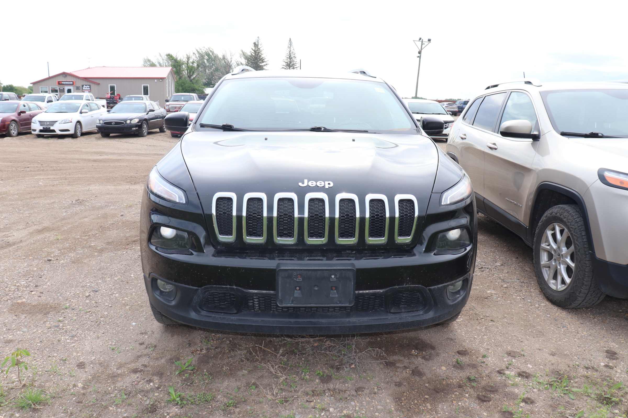 2016 Jeep Cherokee (R)(E)(5) Latitude 4WD - 3