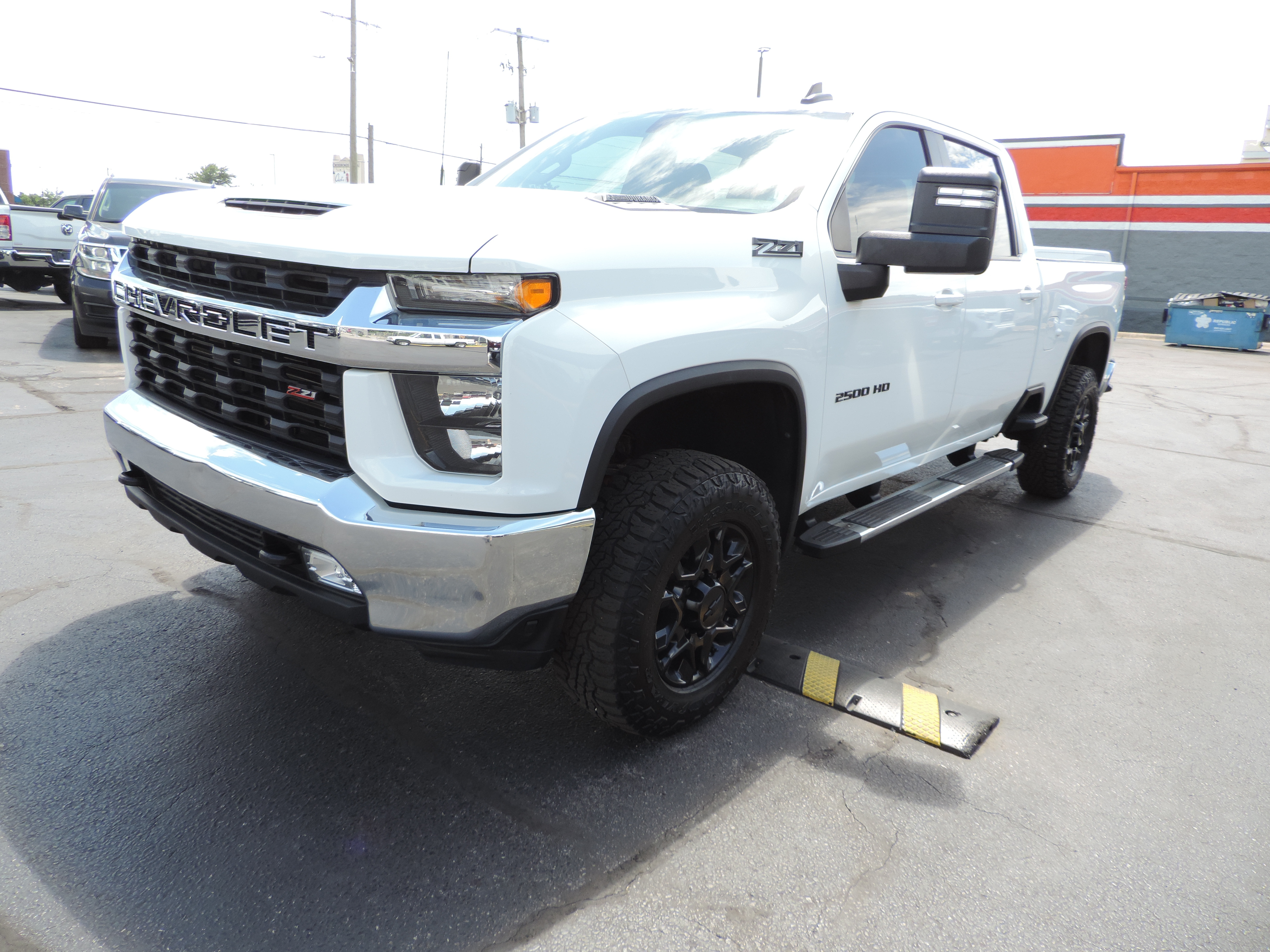 2023 Chevrolet Silverado 2500HD Crew Cab LT Z71 4WD