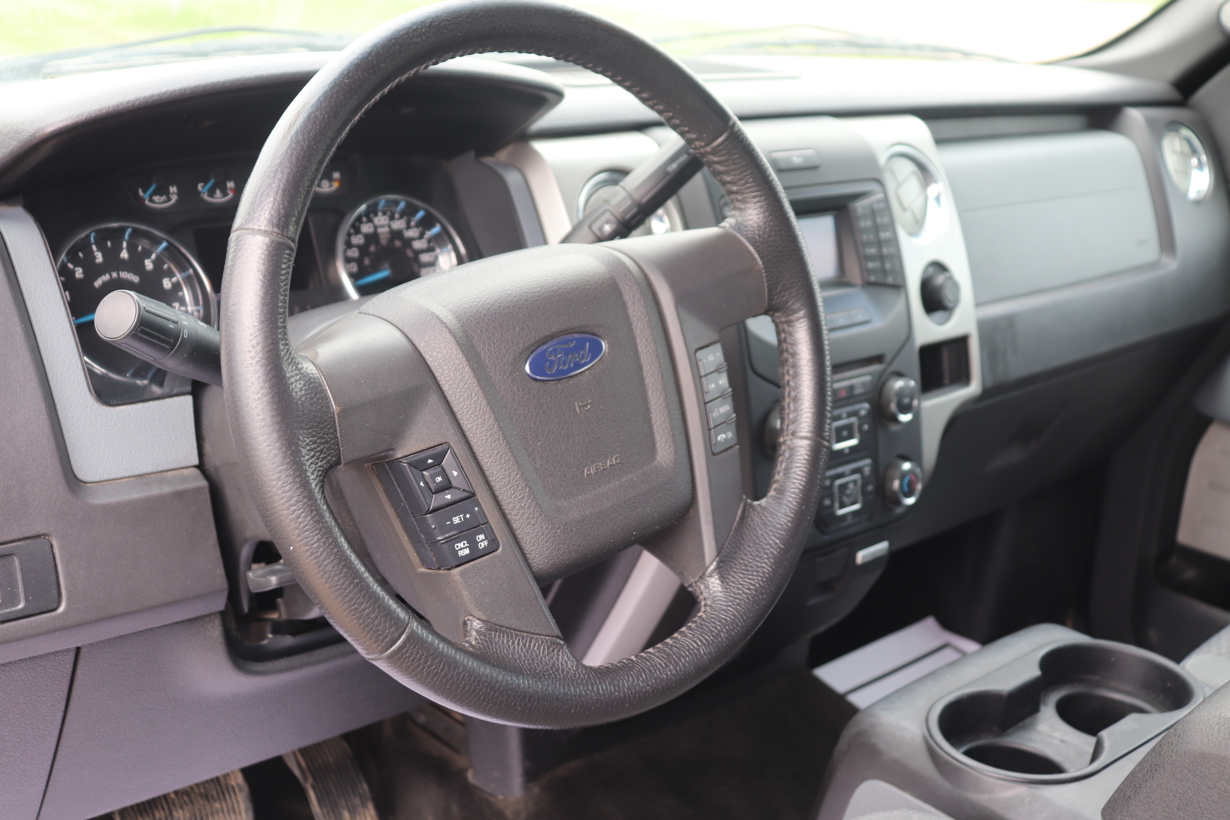 2013 Ford F-150 (R)(I)(5) XLT SuperCrew 6.5-ft. Bed 4WD - 11