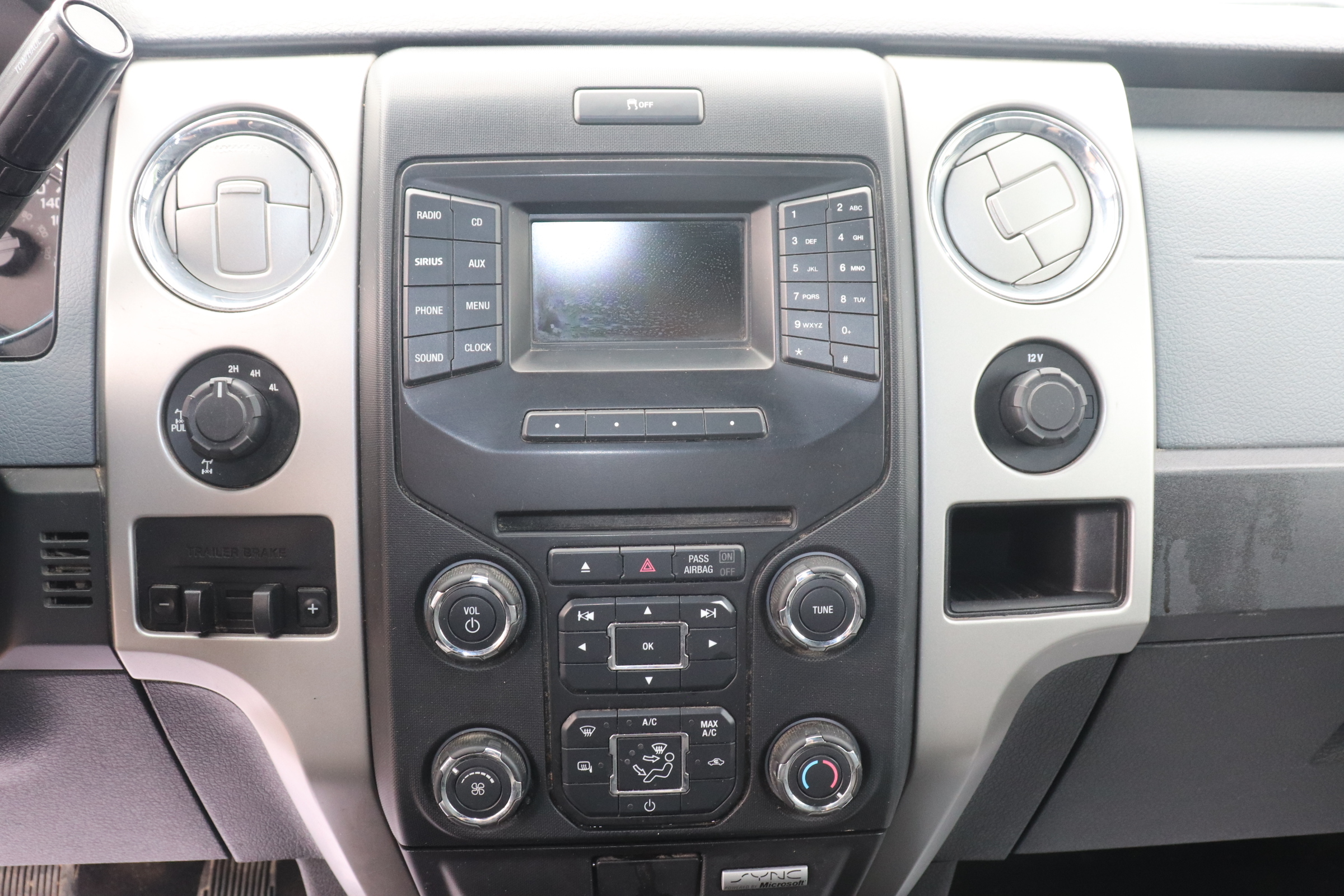 2013 Ford F-150 (R)(I)(5) XLT SuperCrew 6.5-ft. Bed 4WD - 13