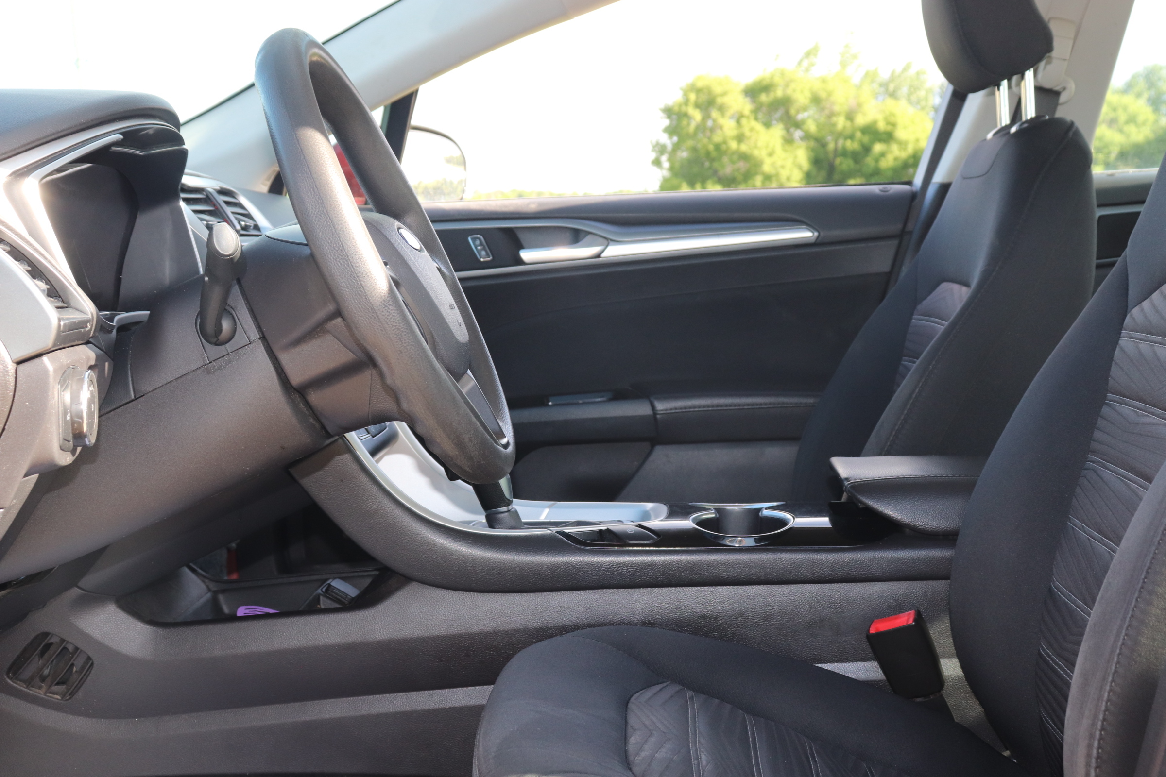 2016 Ford Fusion (R)(D)(5) SE - 11