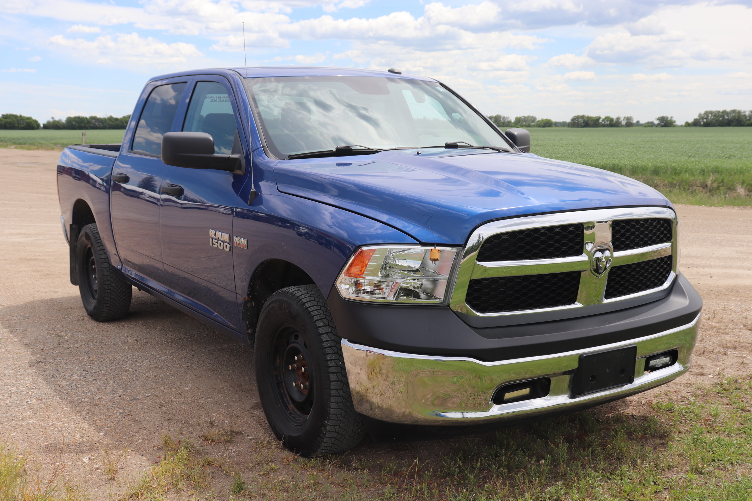 2017 RAM 1500 (R)(O)(6) Tradesman Crew Cab SWB 4WD - 2