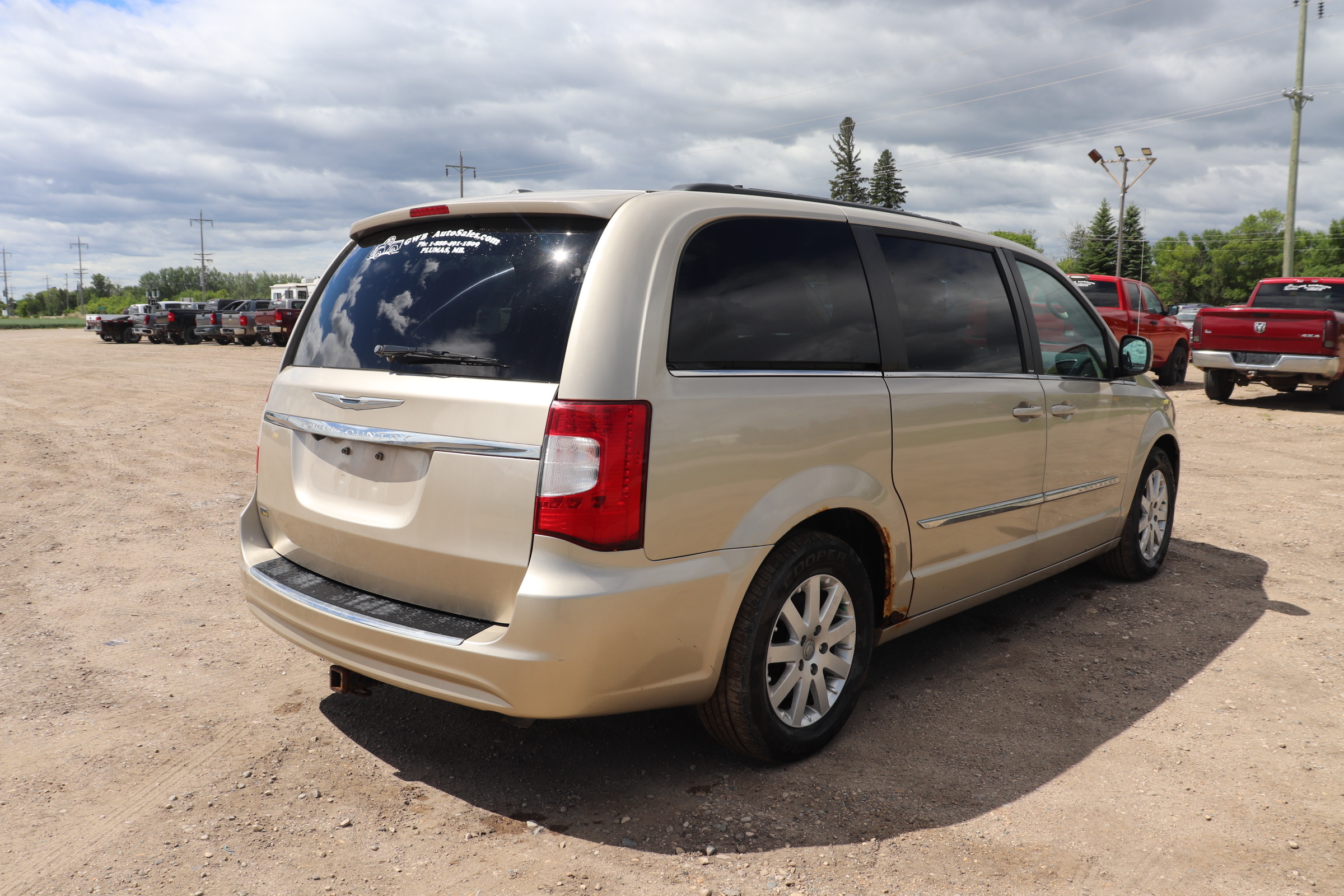 2013 Chrysler Town & Country (R)(E)(7) Touring - 8